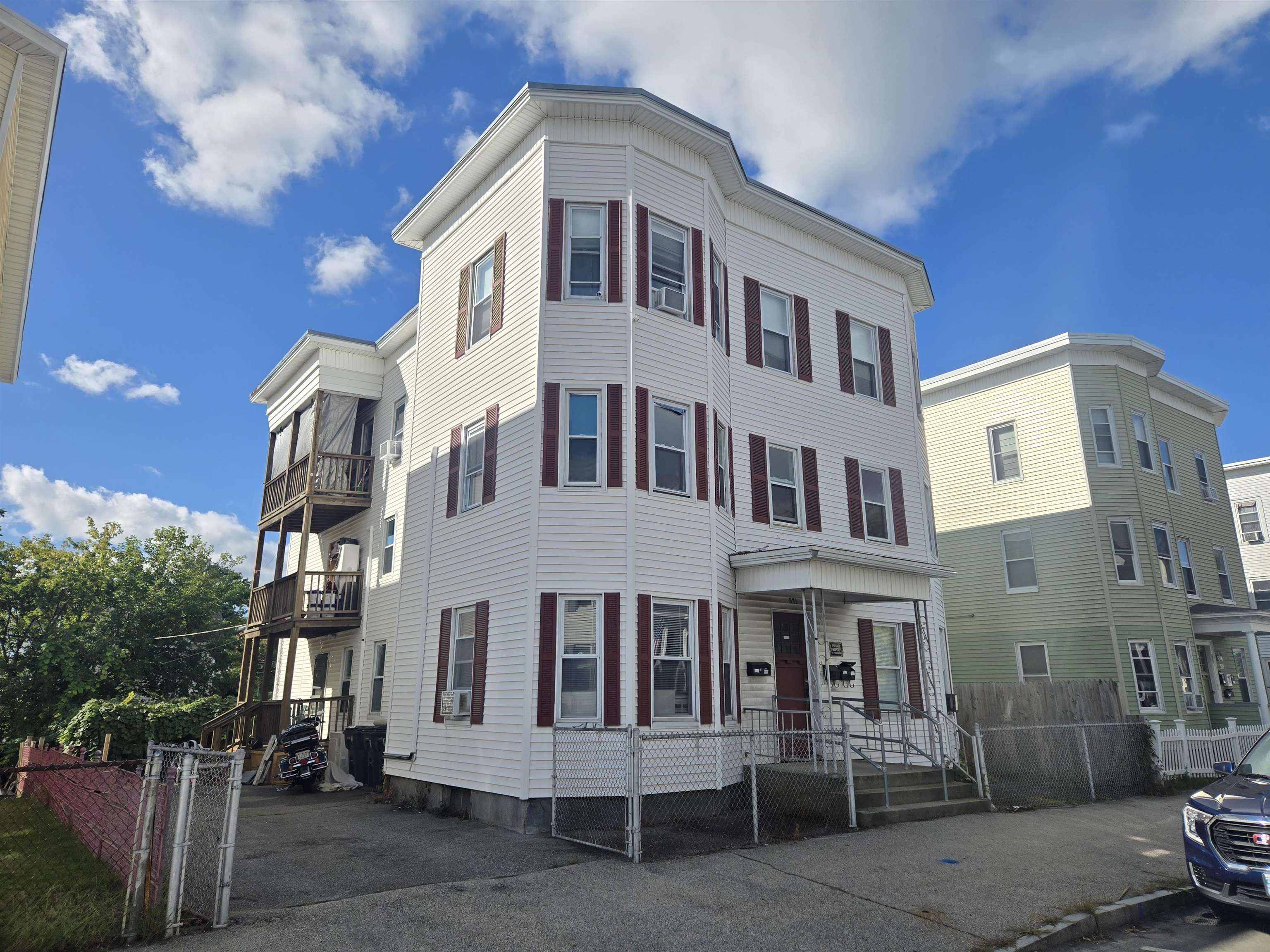 371 Spruce Street Property Photo 1