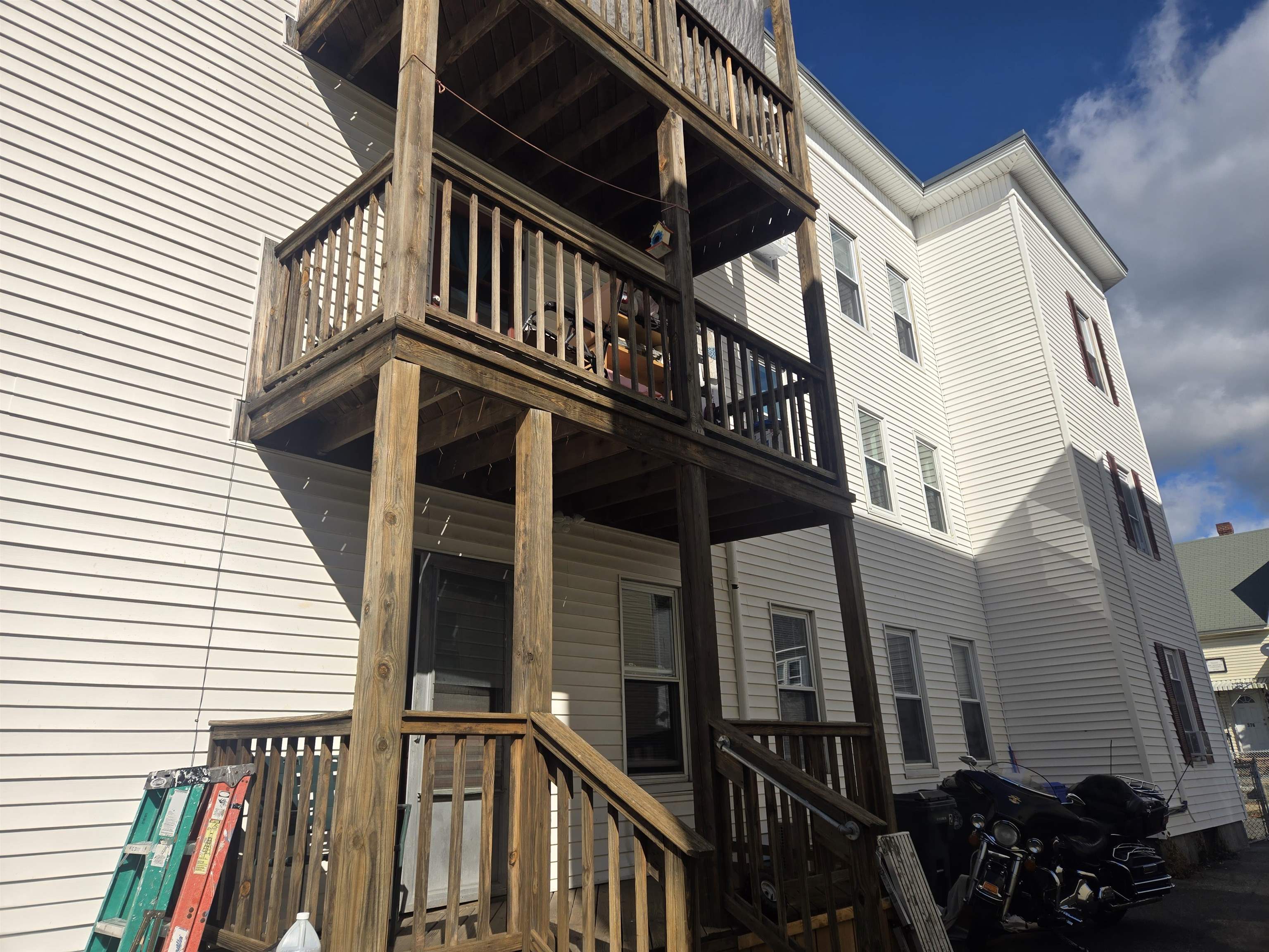 371 Spruce Street Property Photo 3