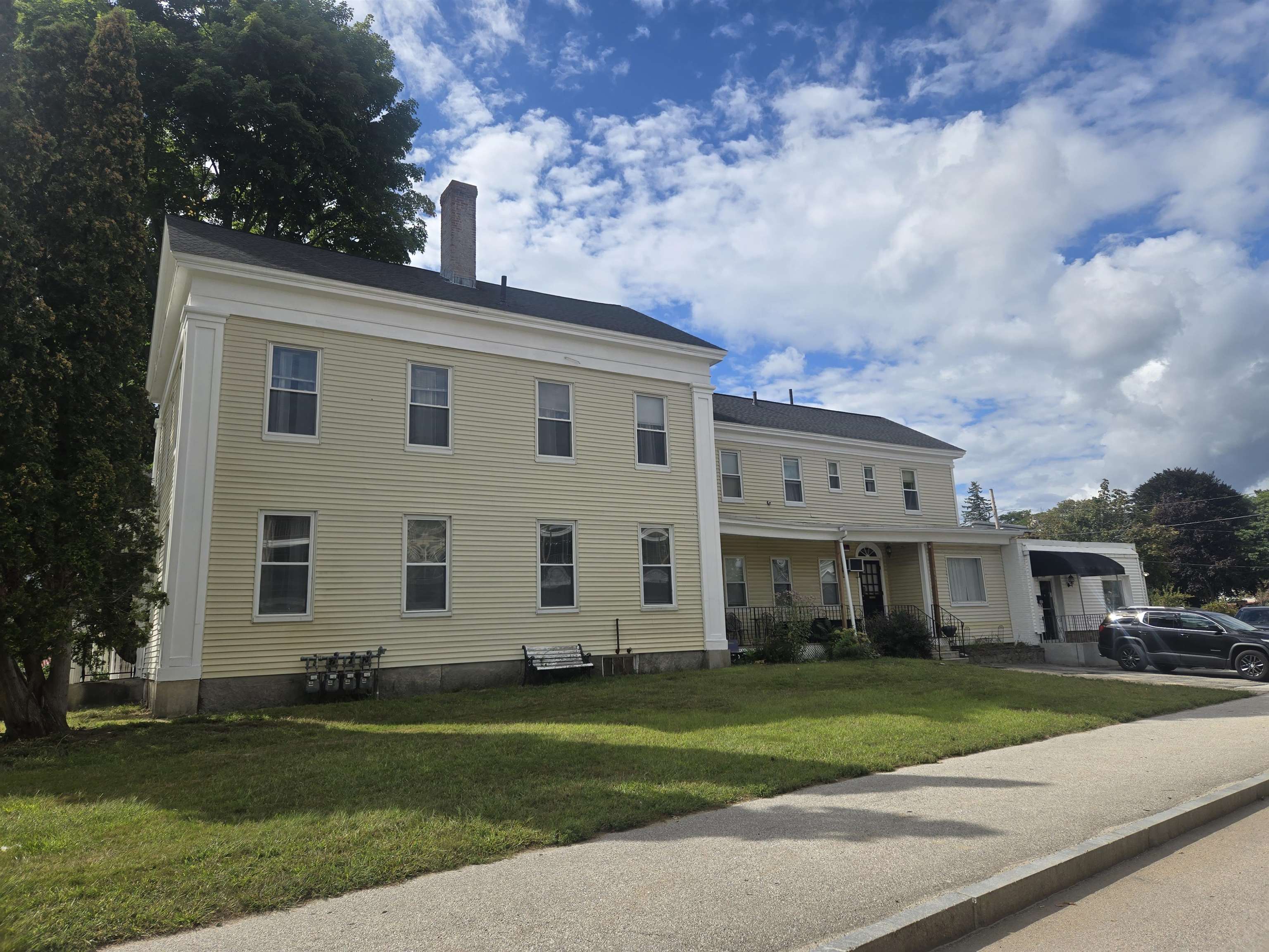 146 Lowell Street Property Photo 4