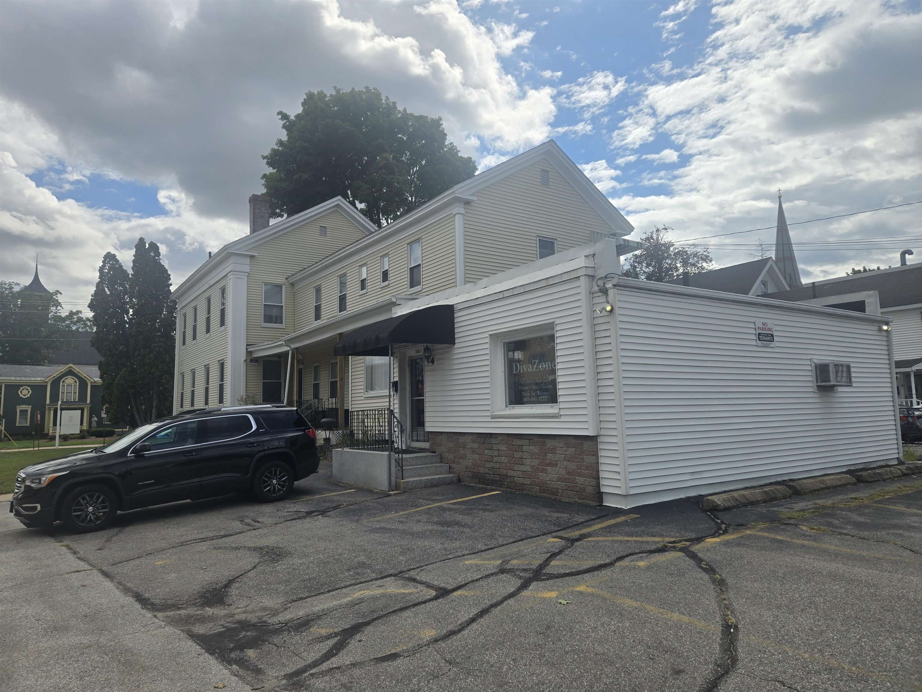 146 Lowell Street Property Photo 5