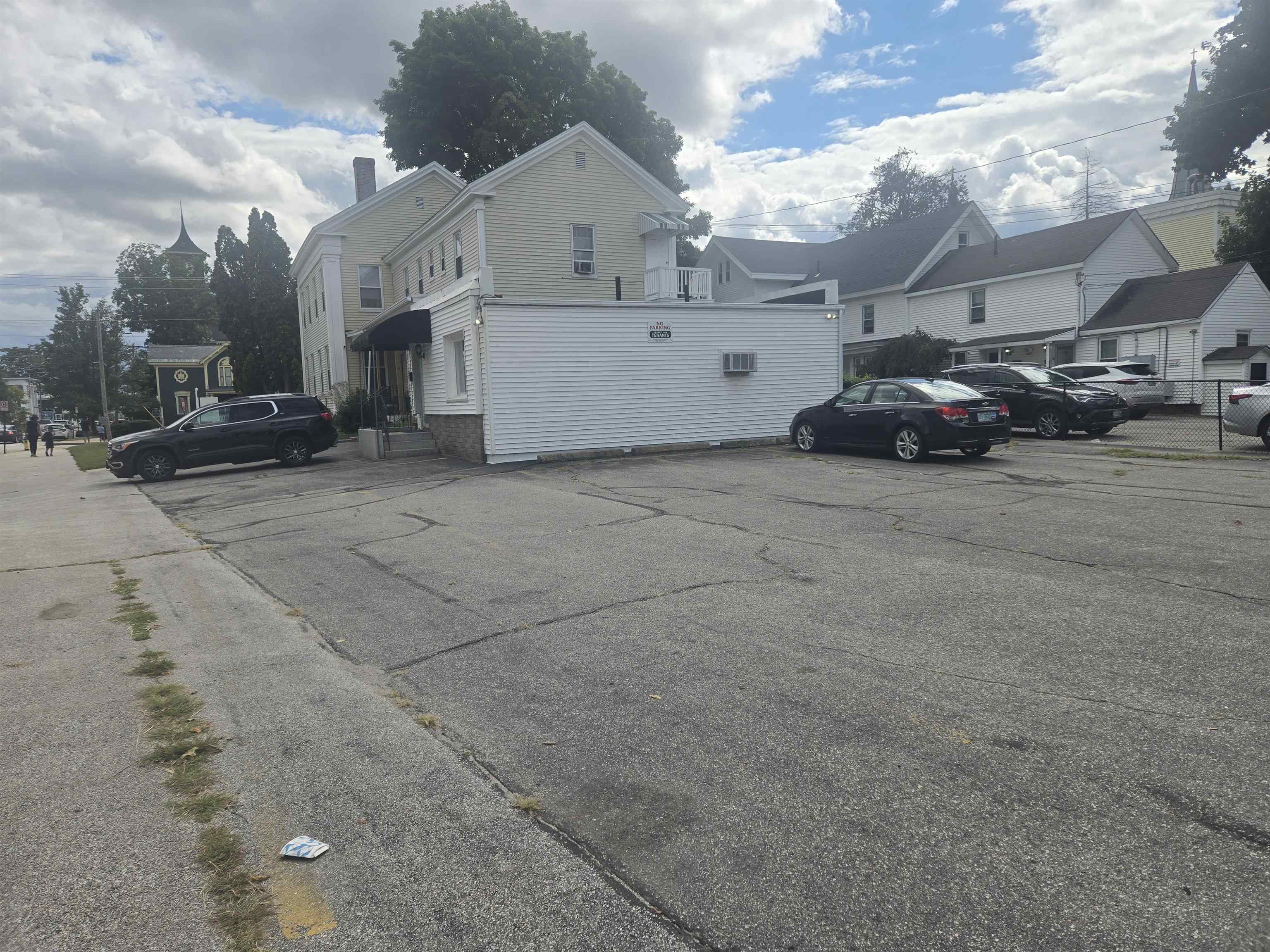 146 Lowell Street Property Photo 7
