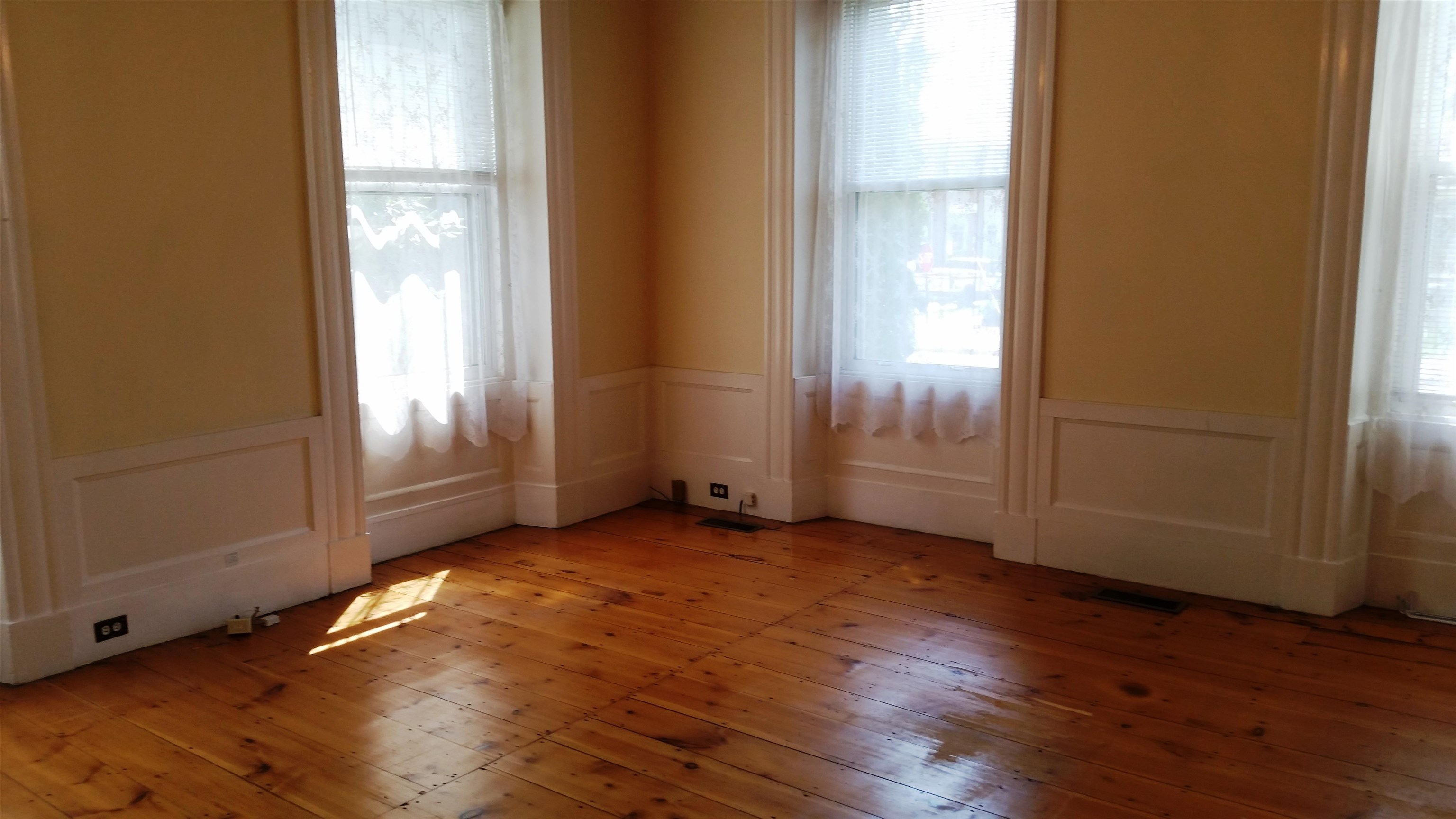 146 Lowell Street Property Photo 10