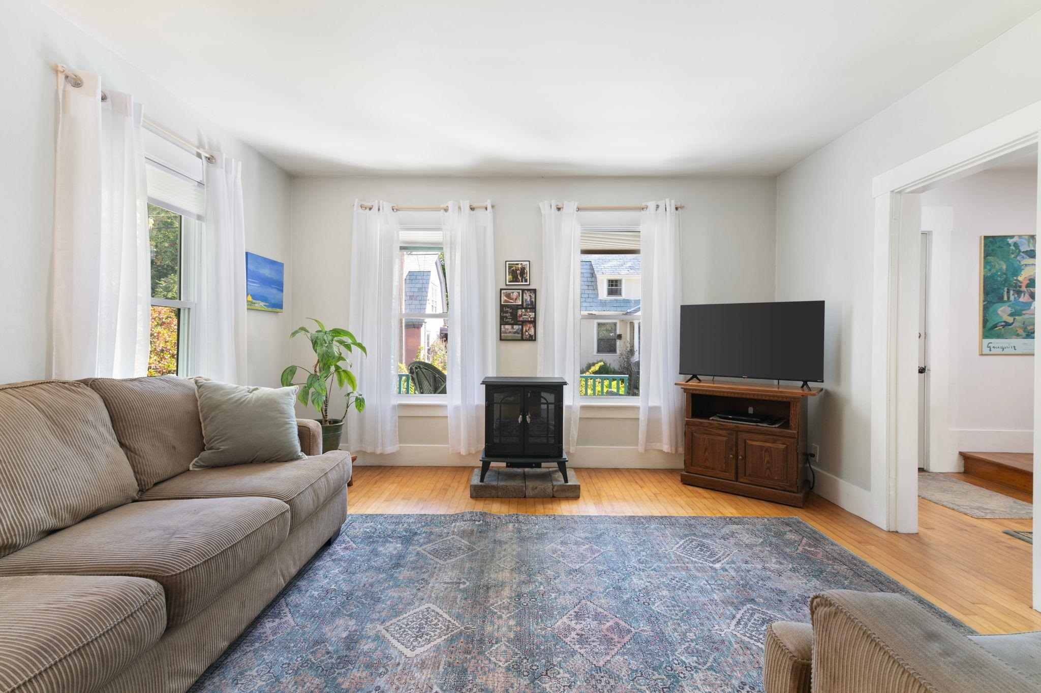 19 Blakeslee Street Property Photo 7