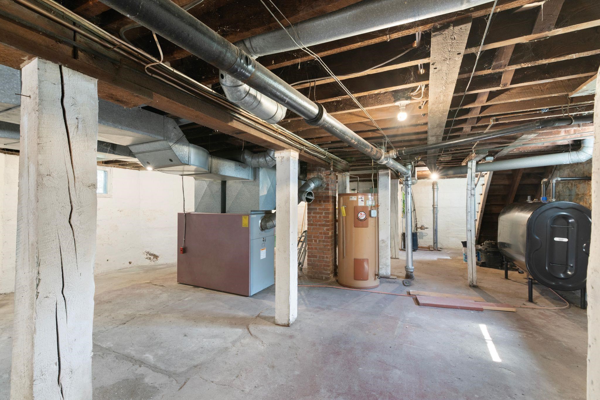 19 Blakeslee Street Property Photo 37