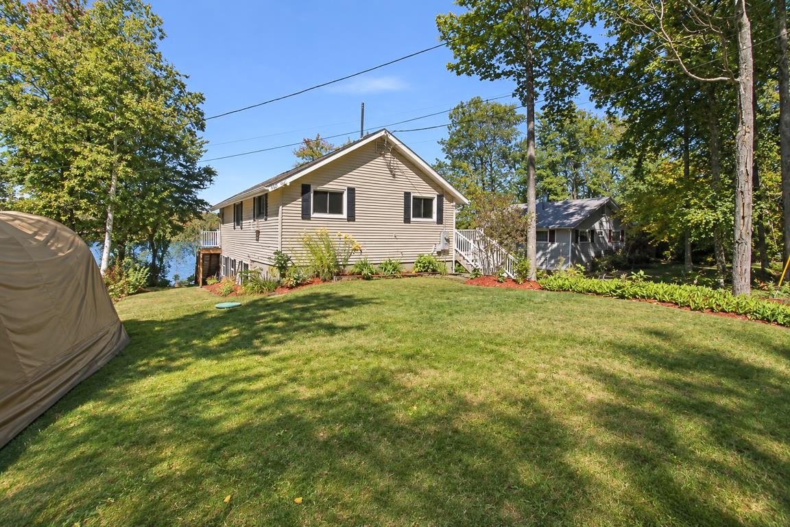 107 Lakeshore Drive Property Photo 5