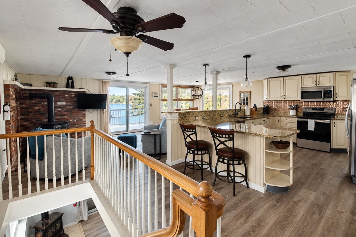 107 Lakeshore Drive Property Photo 17