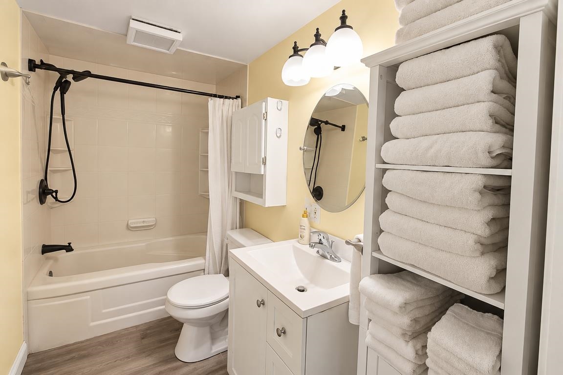 107 Lakeshore Drive Property Photo 23