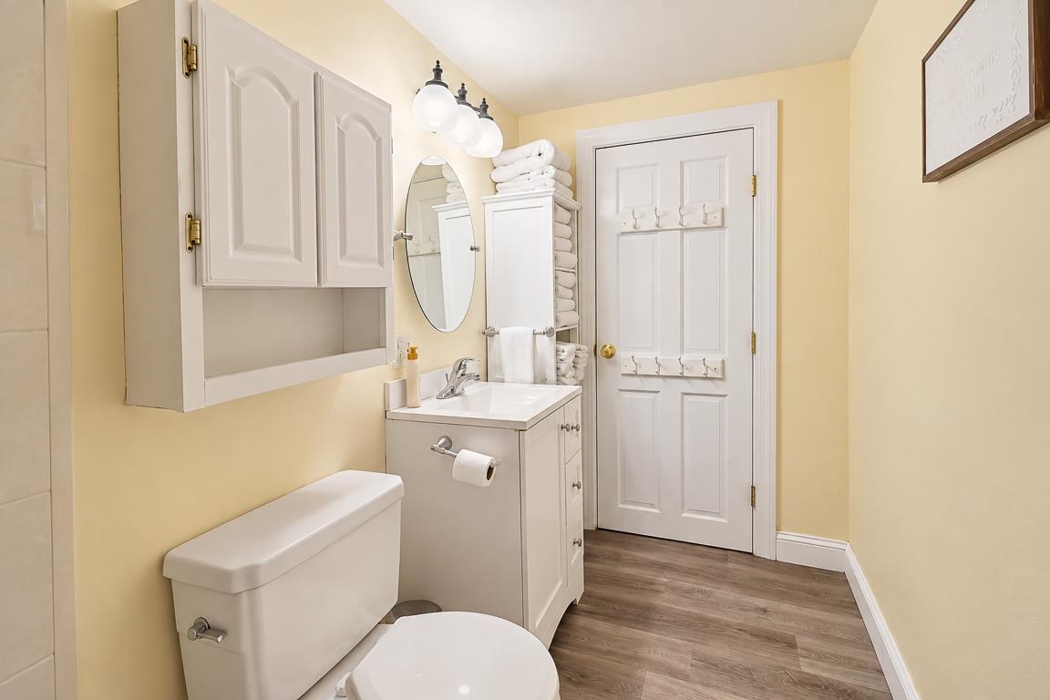 107 Lakeshore Drive Property Photo 24