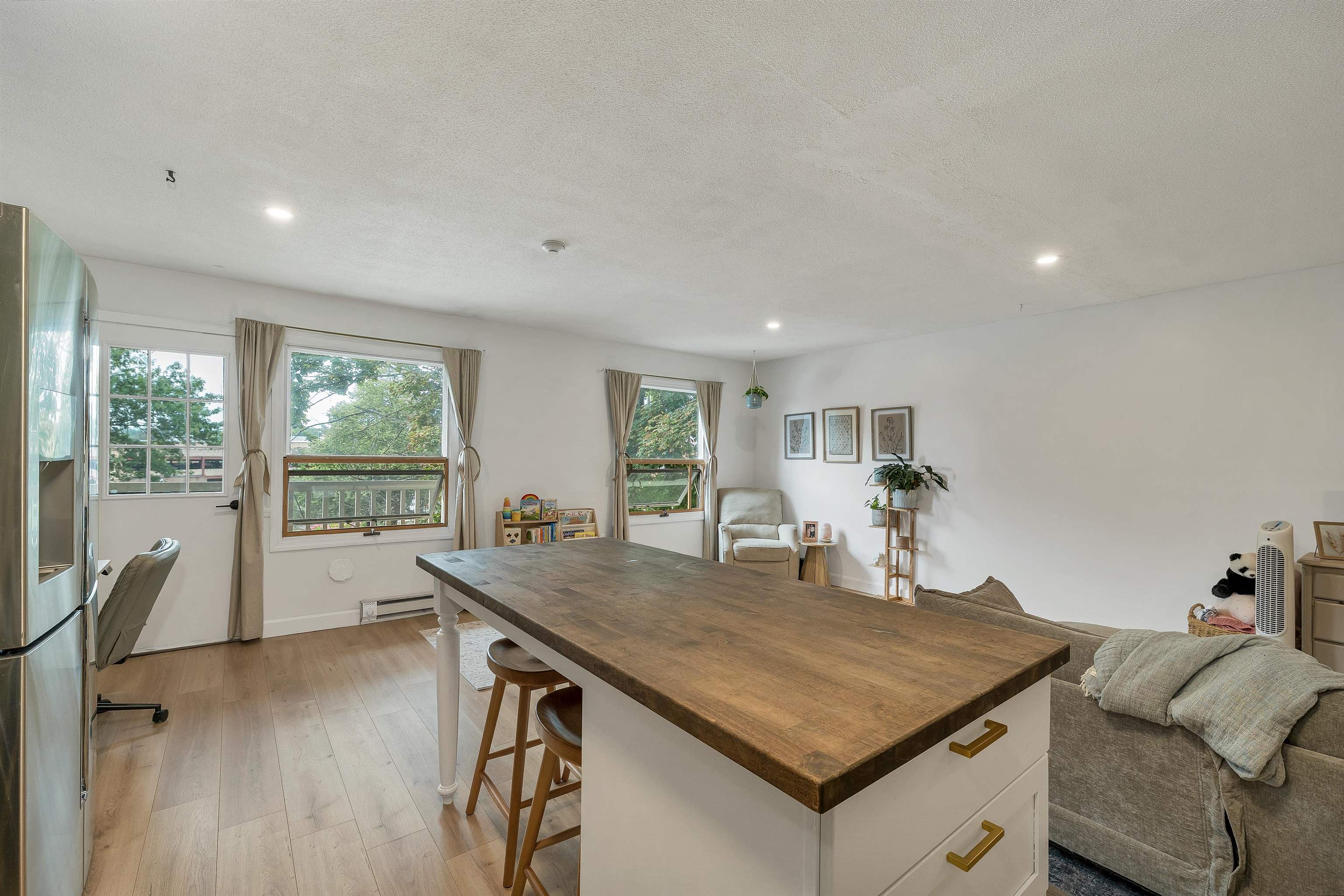 57 Union Avenue Property Photo 6