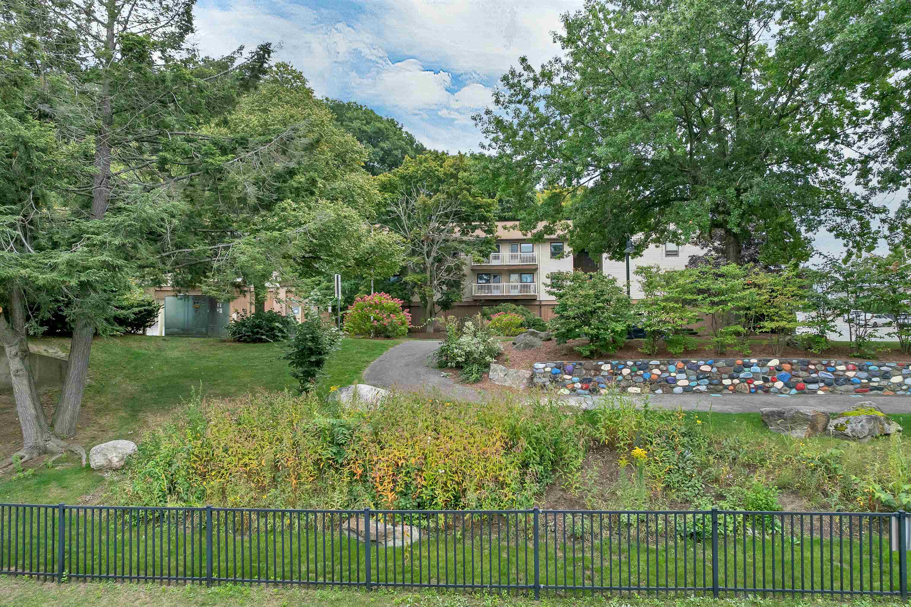 57 Union Avenue Property Photo 32
