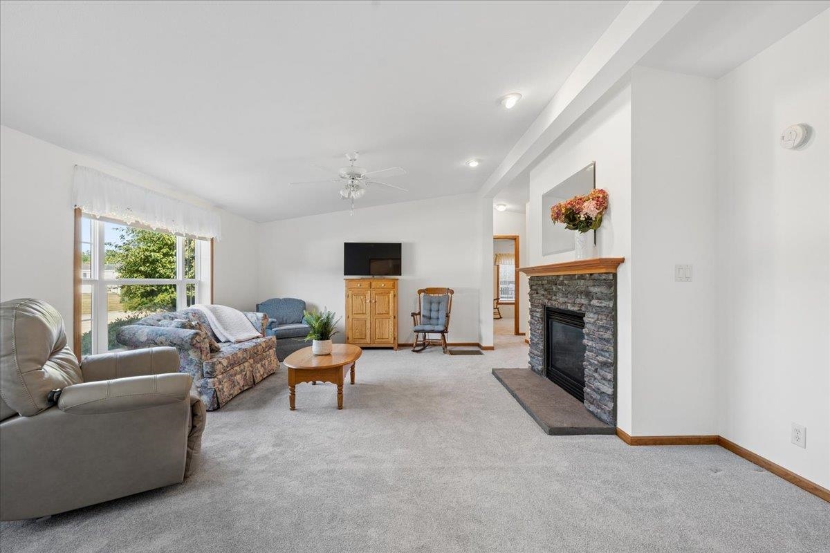 50 Constitution Way Property Photo 5