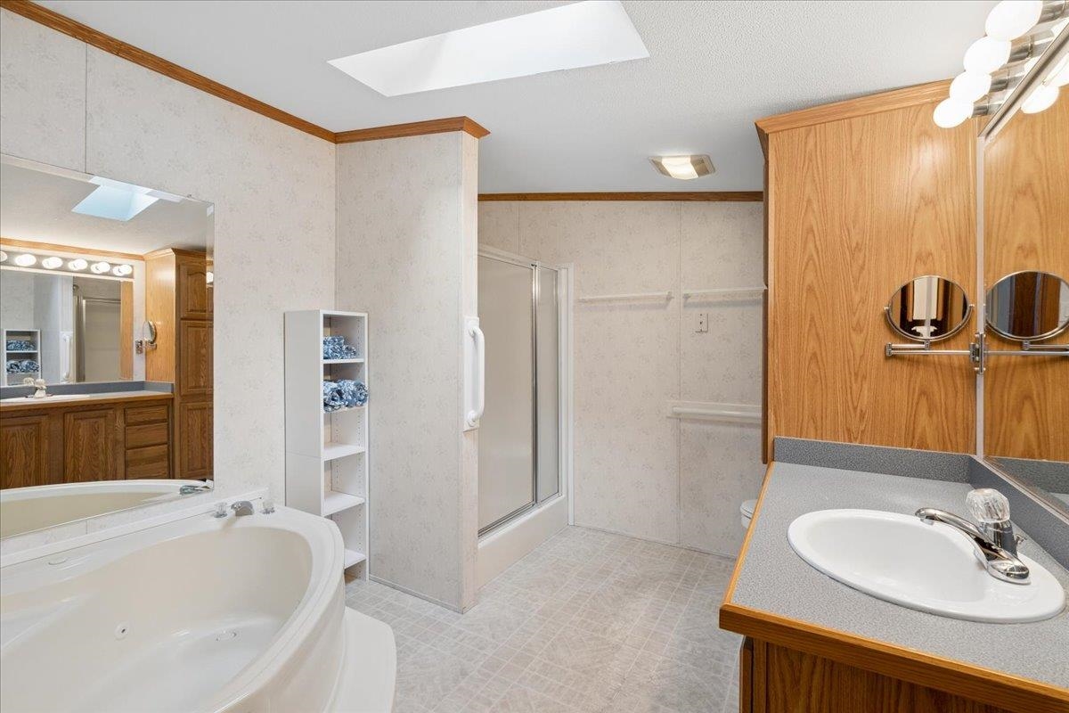 50 Constitution Way Property Photo 22