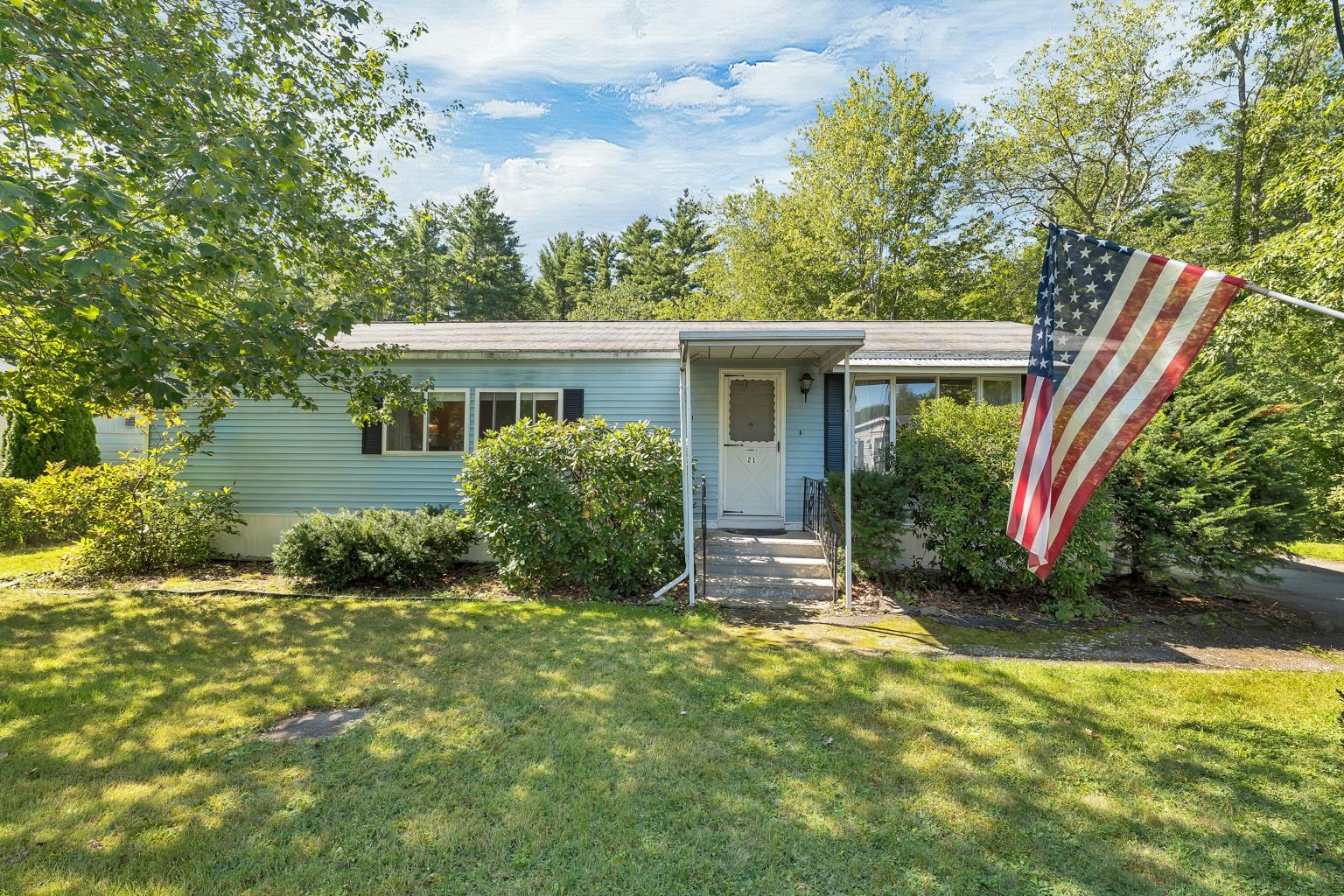 21 Sir Lancelot Drive Property Photo 1