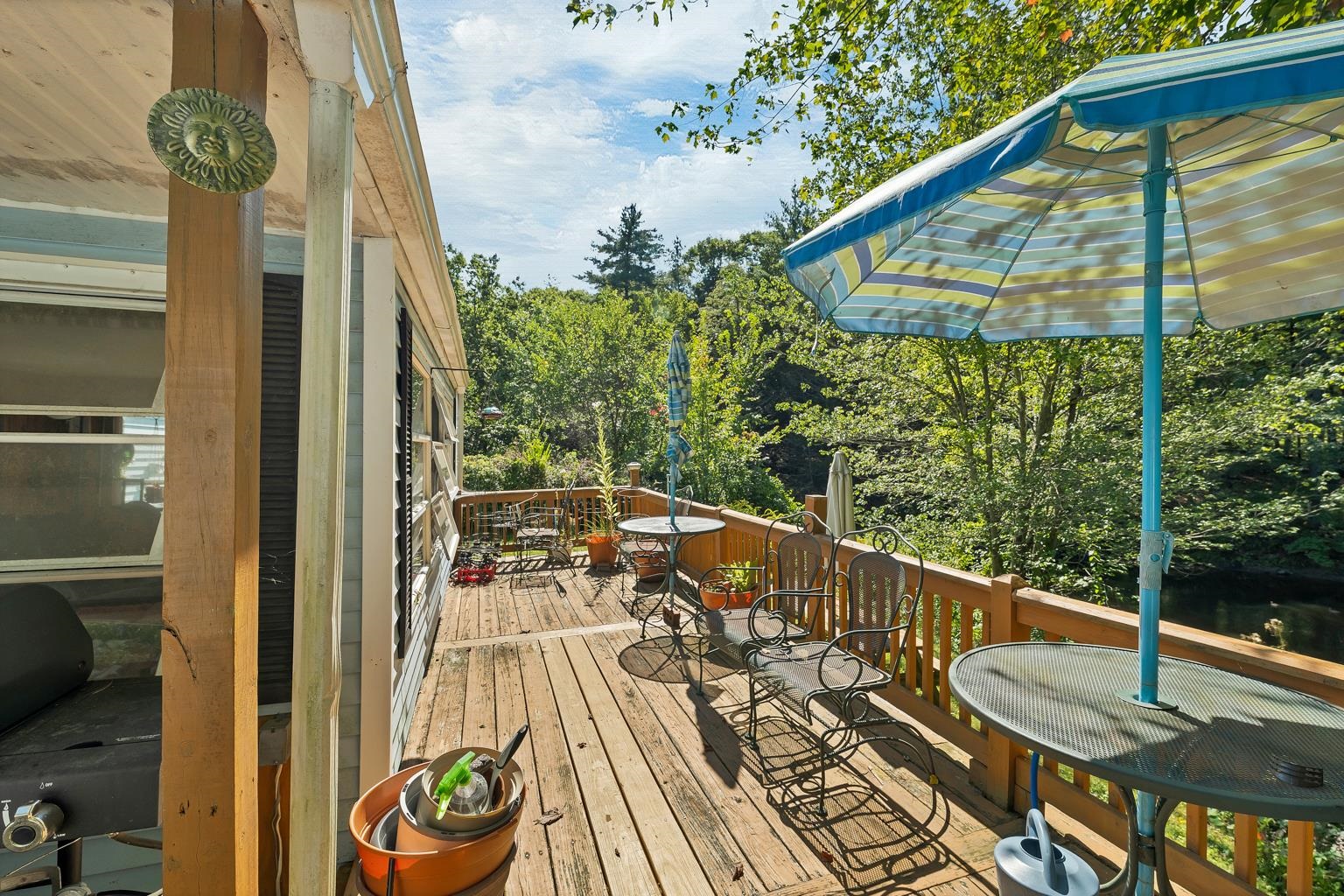 21 Sir Lancelot Drive Property Photo 23