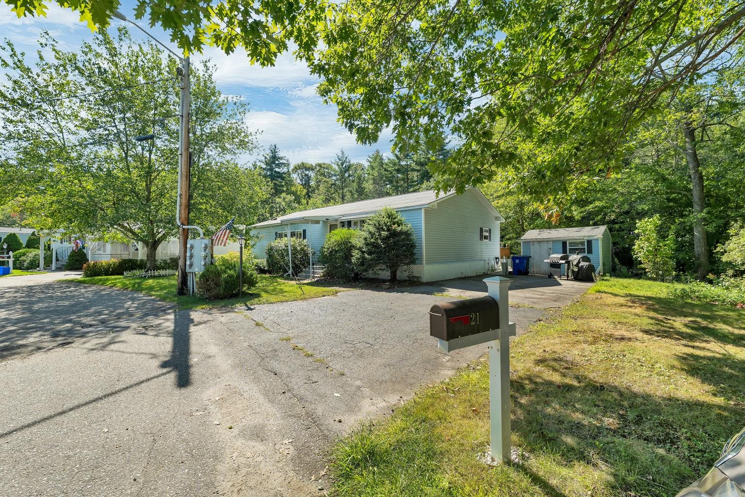 21 Sir Lancelot Drive Property Photo 28