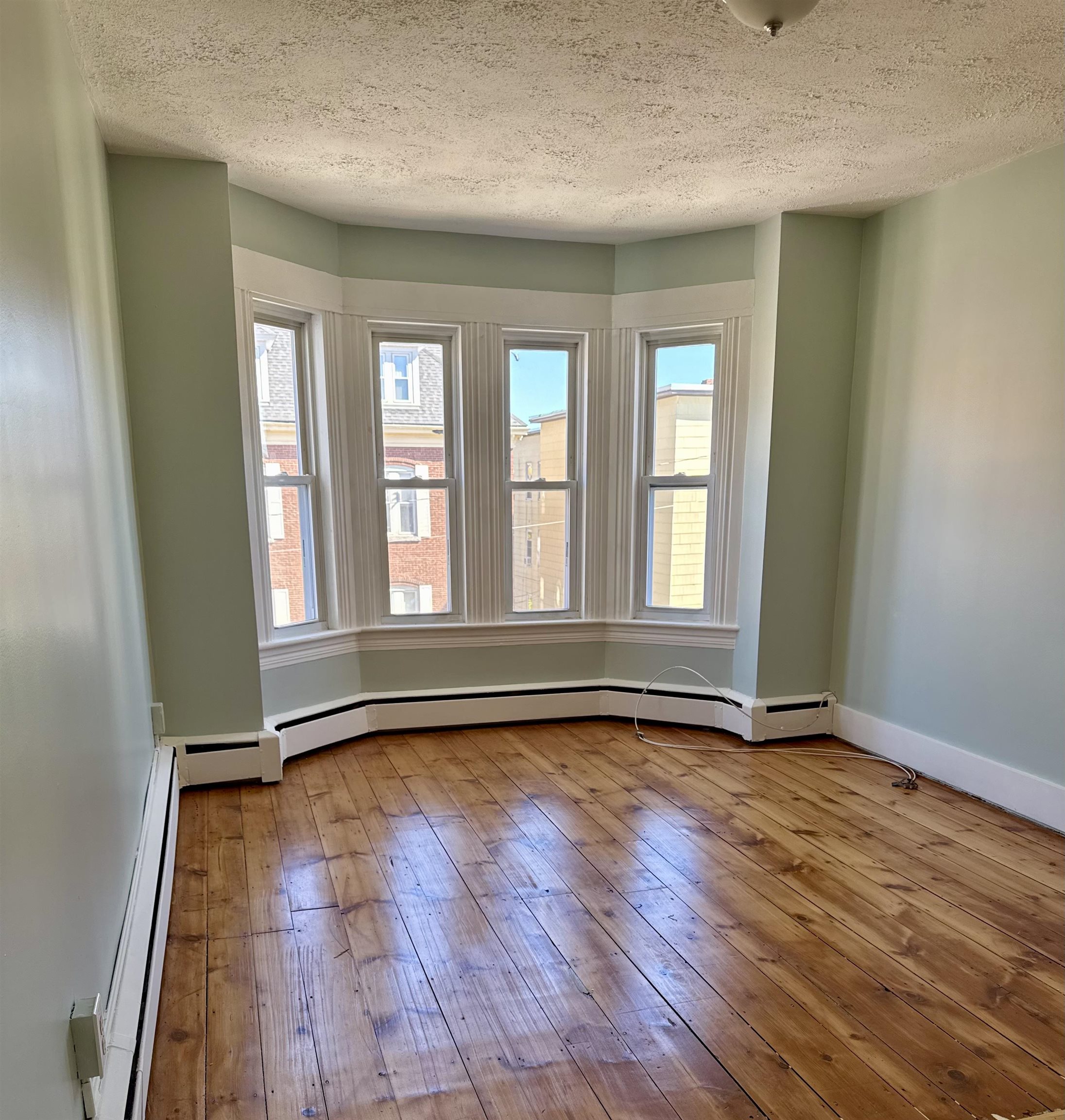 282 Cartier Street Property Photo 3