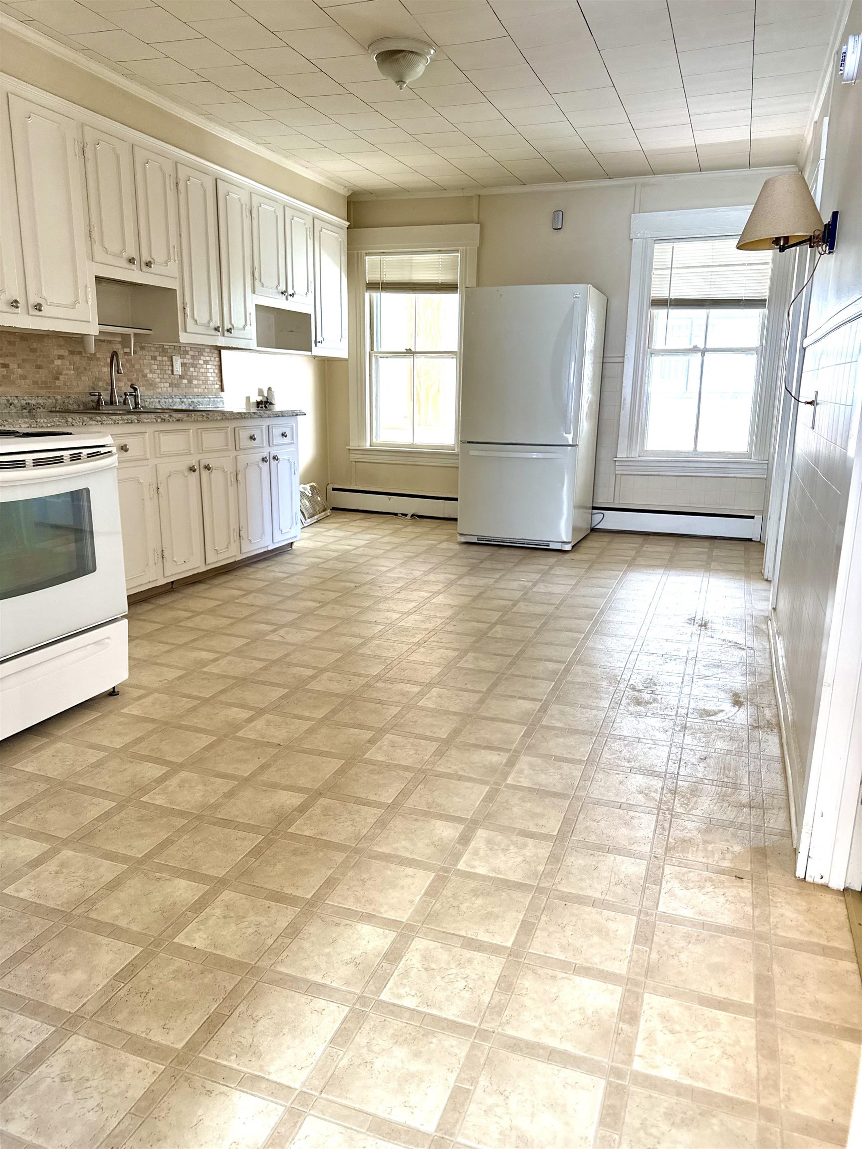282 Cartier Street Property Photo 6