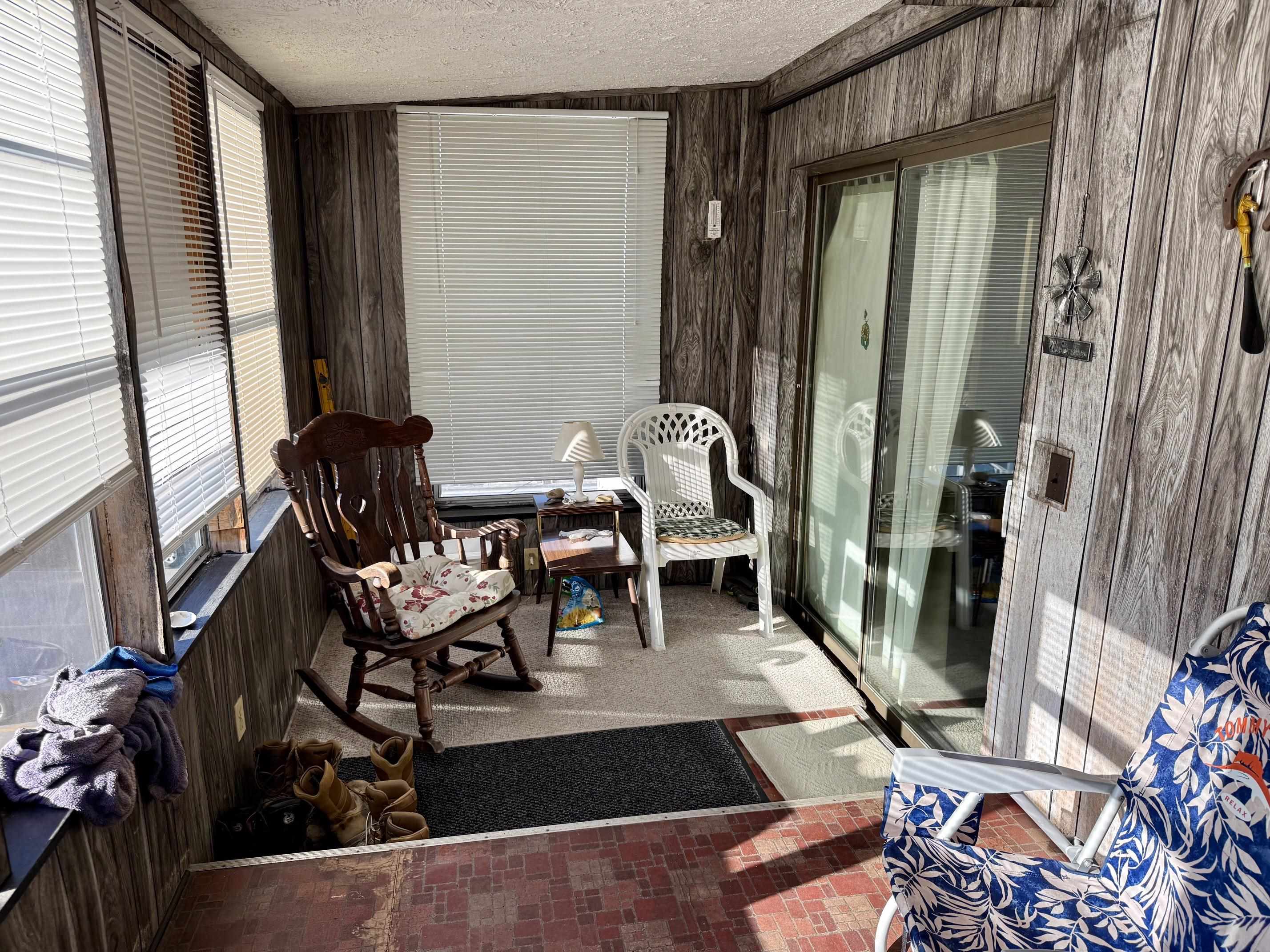 282 Cartier Street Property Photo 24