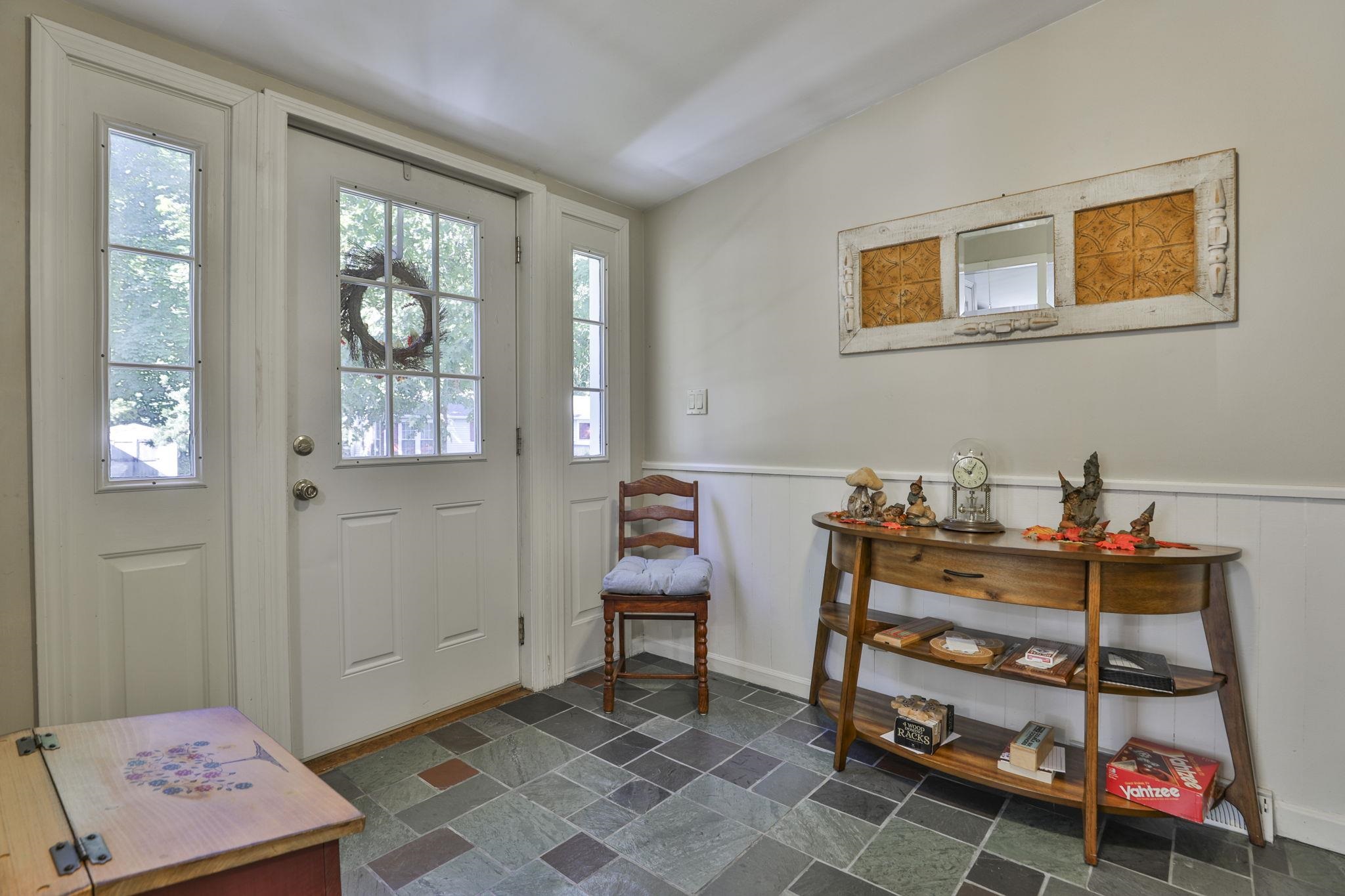 8 Aberdeen Drive Property Photo 3