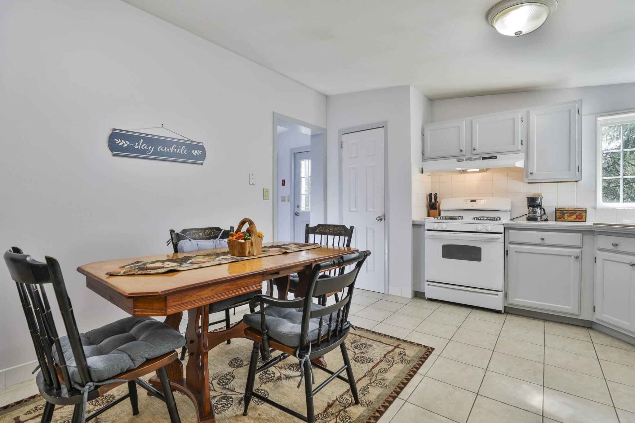 8 Aberdeen Drive Property Photo 8
