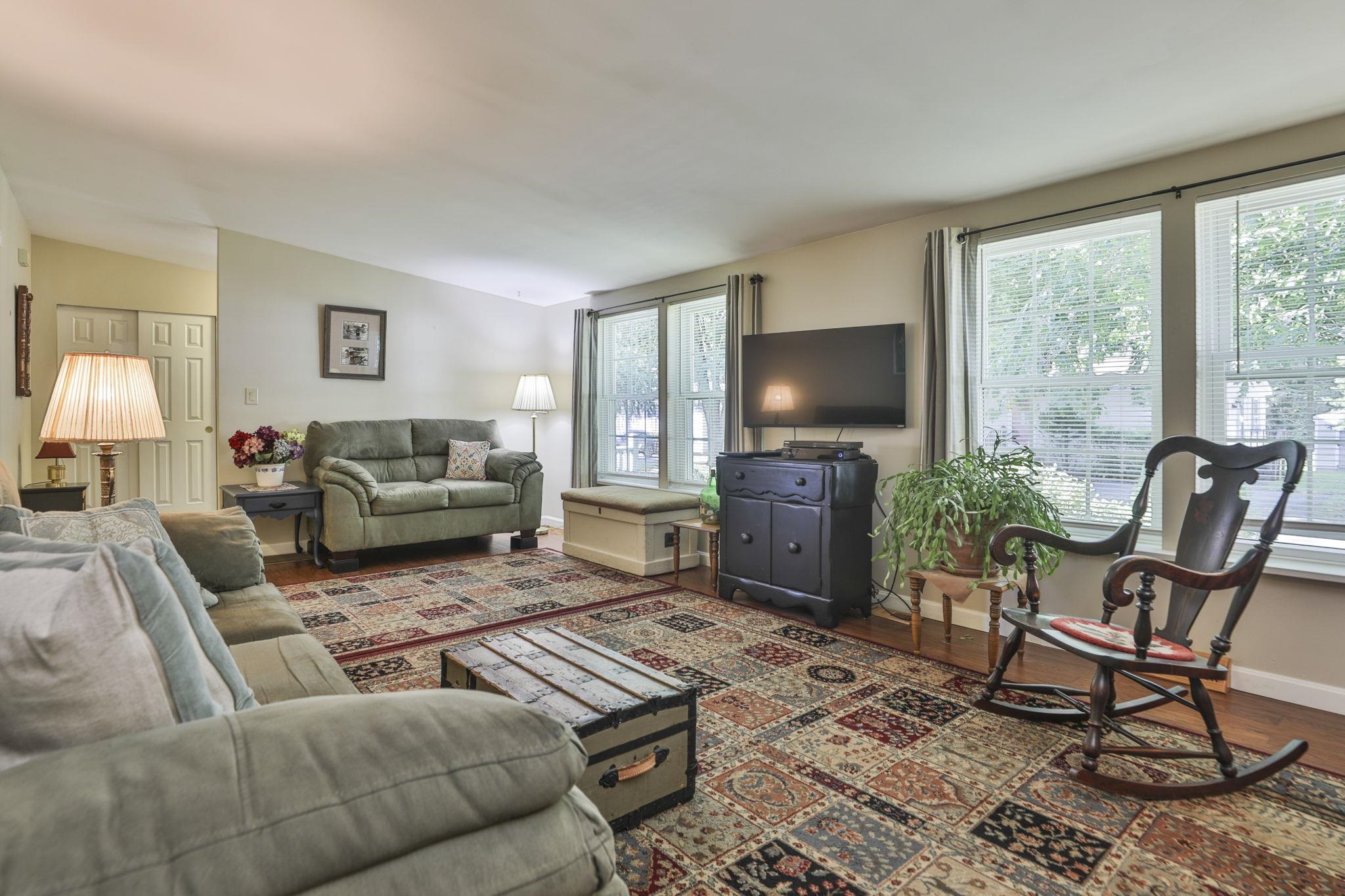8 Aberdeen Drive Property Photo 14