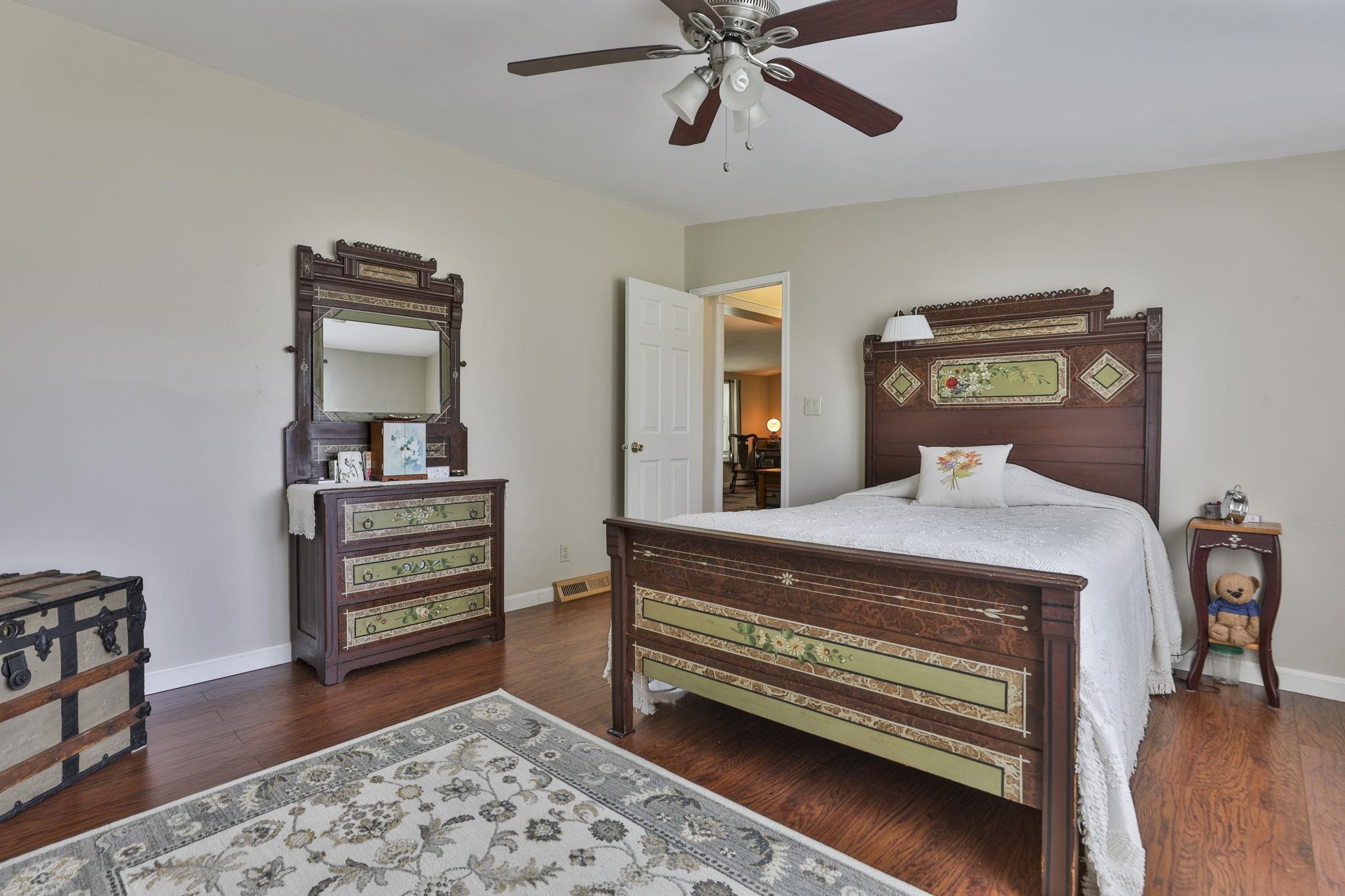 8 Aberdeen Drive Property Photo 17
