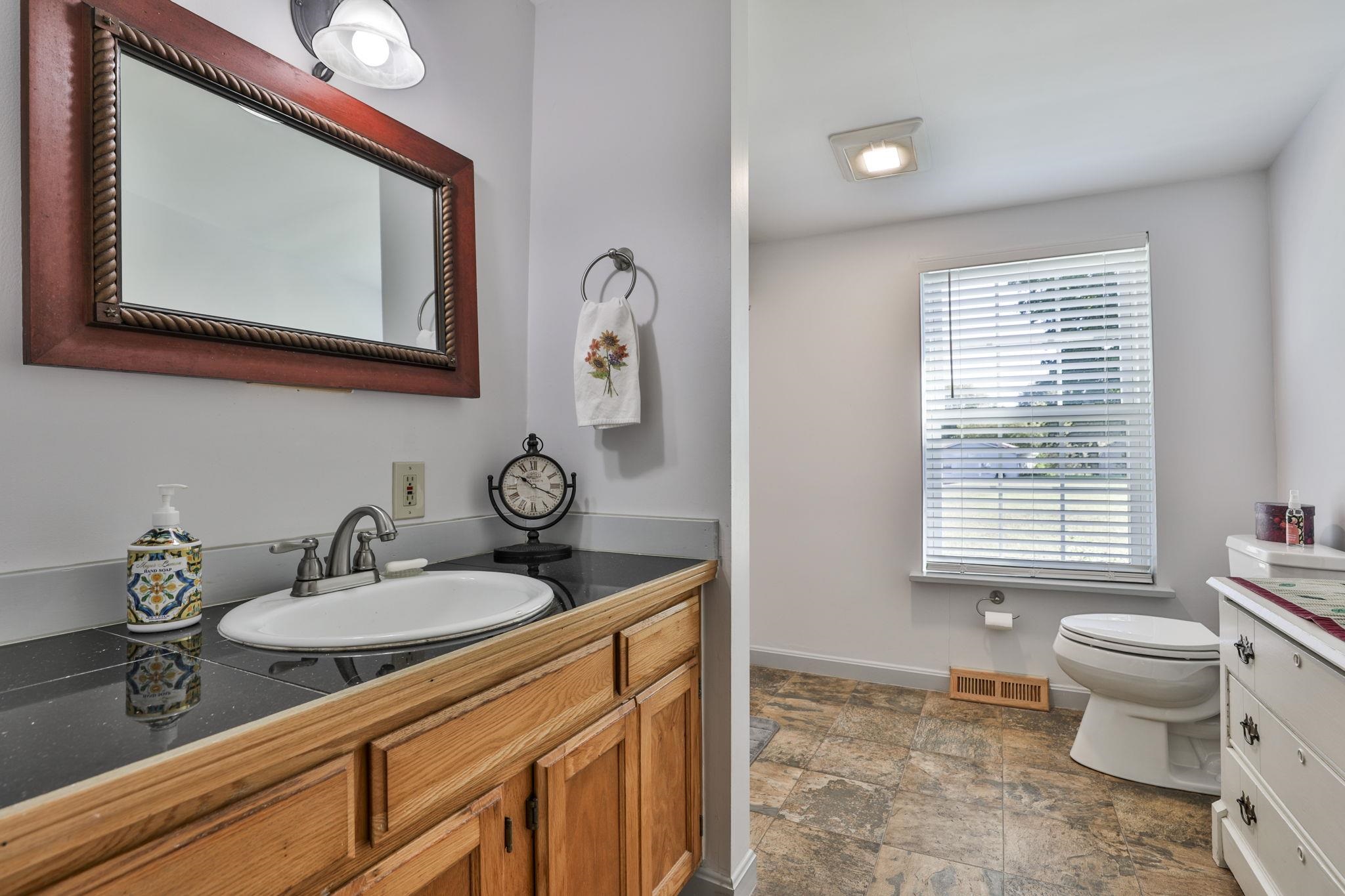 8 Aberdeen Drive Property Photo 20