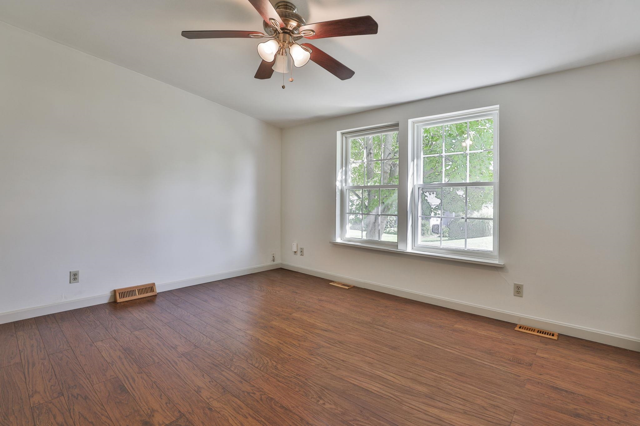 8 Aberdeen Drive Property Photo 22