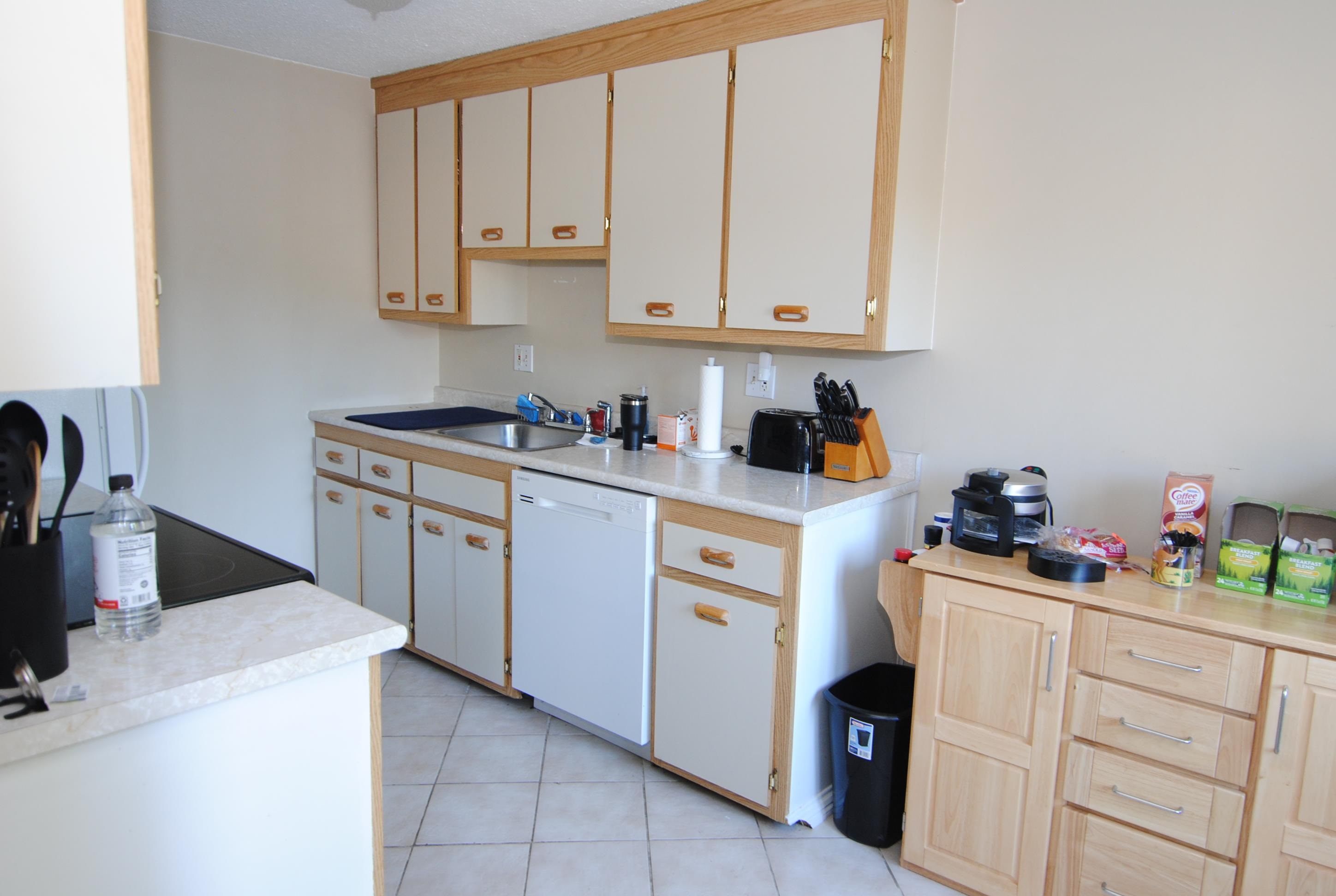 223 Fox Hollow Drive Property Photo 4