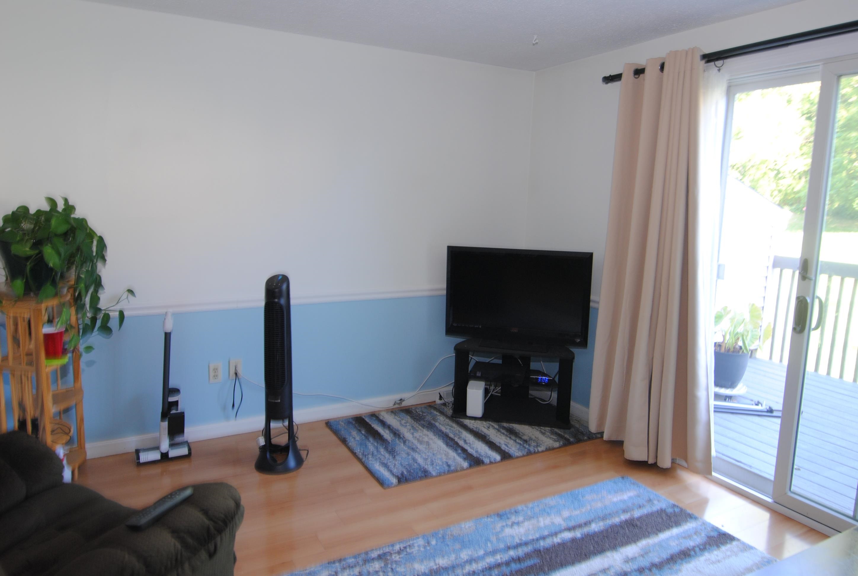 223 Fox Hollow Drive Property Photo 8