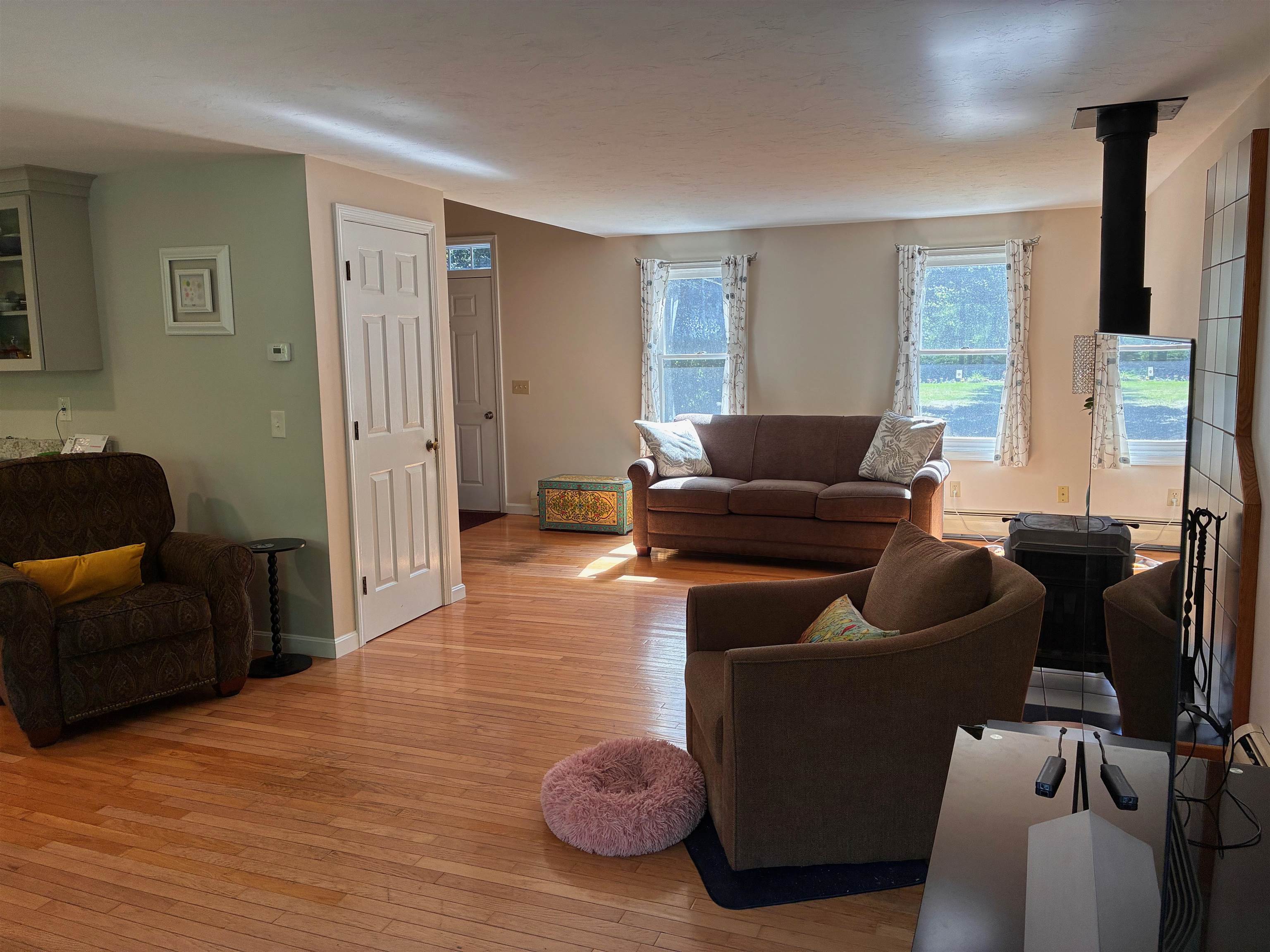 35 Riverside Farm Drive Property Photo 15
