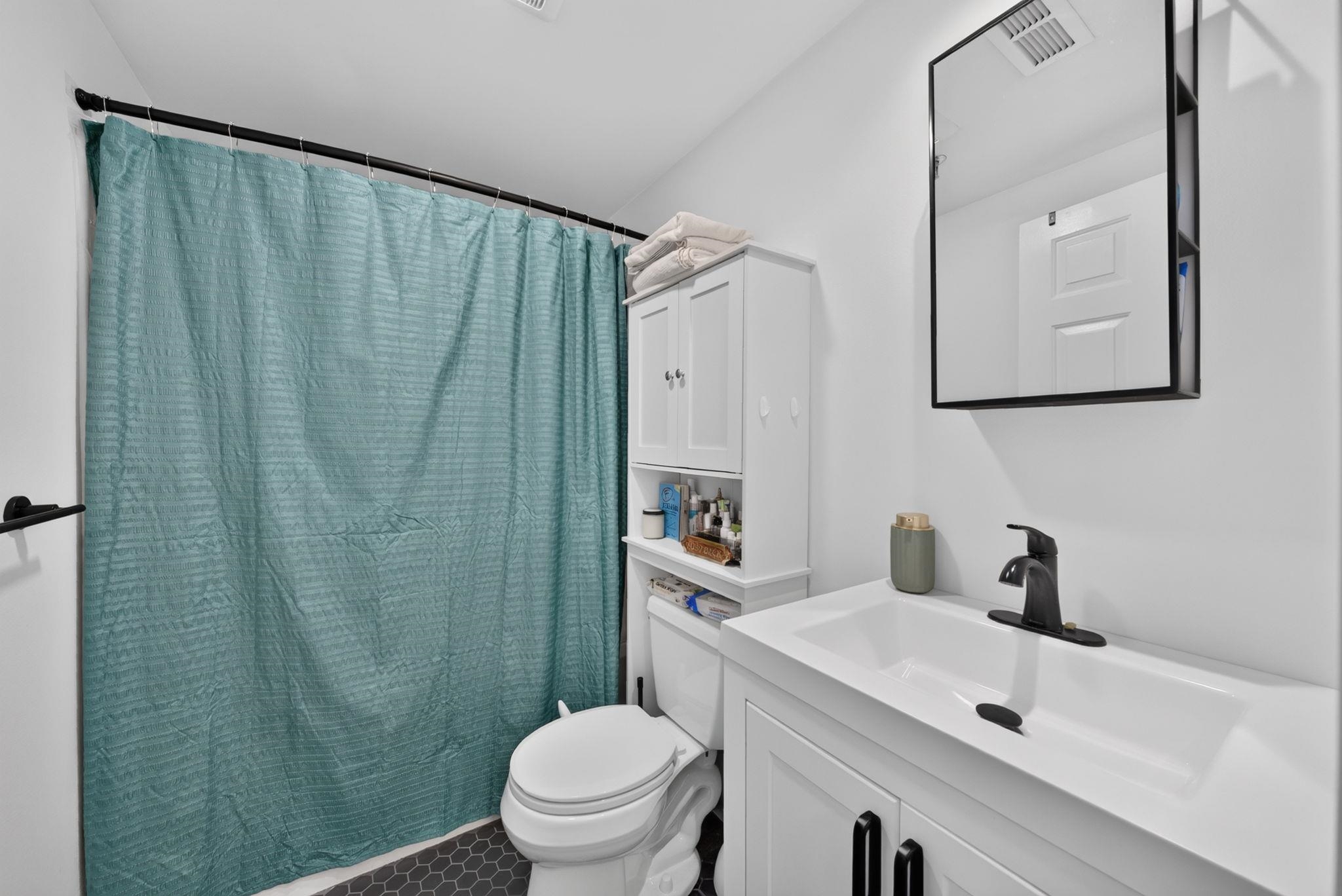 471 Silver Street Property Photo 19