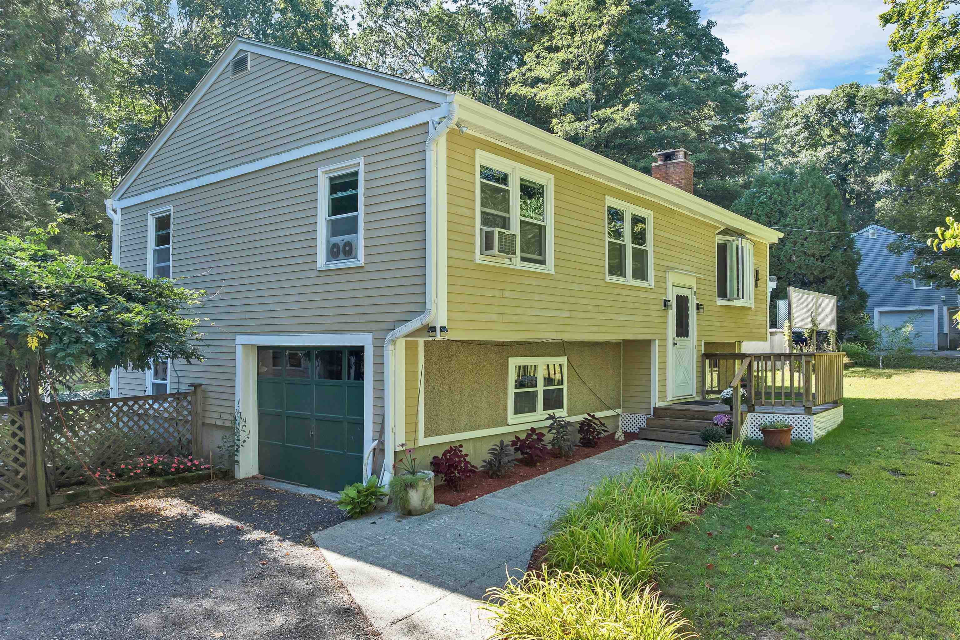 33 Gale Village Road Property Photo 1