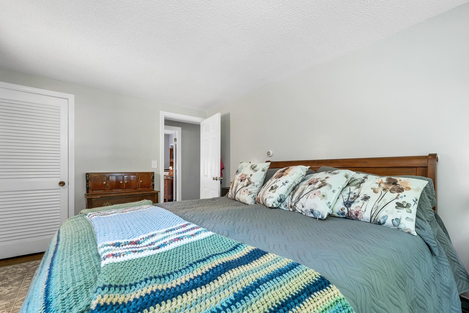 33 Gale Village Road Property Photo 28