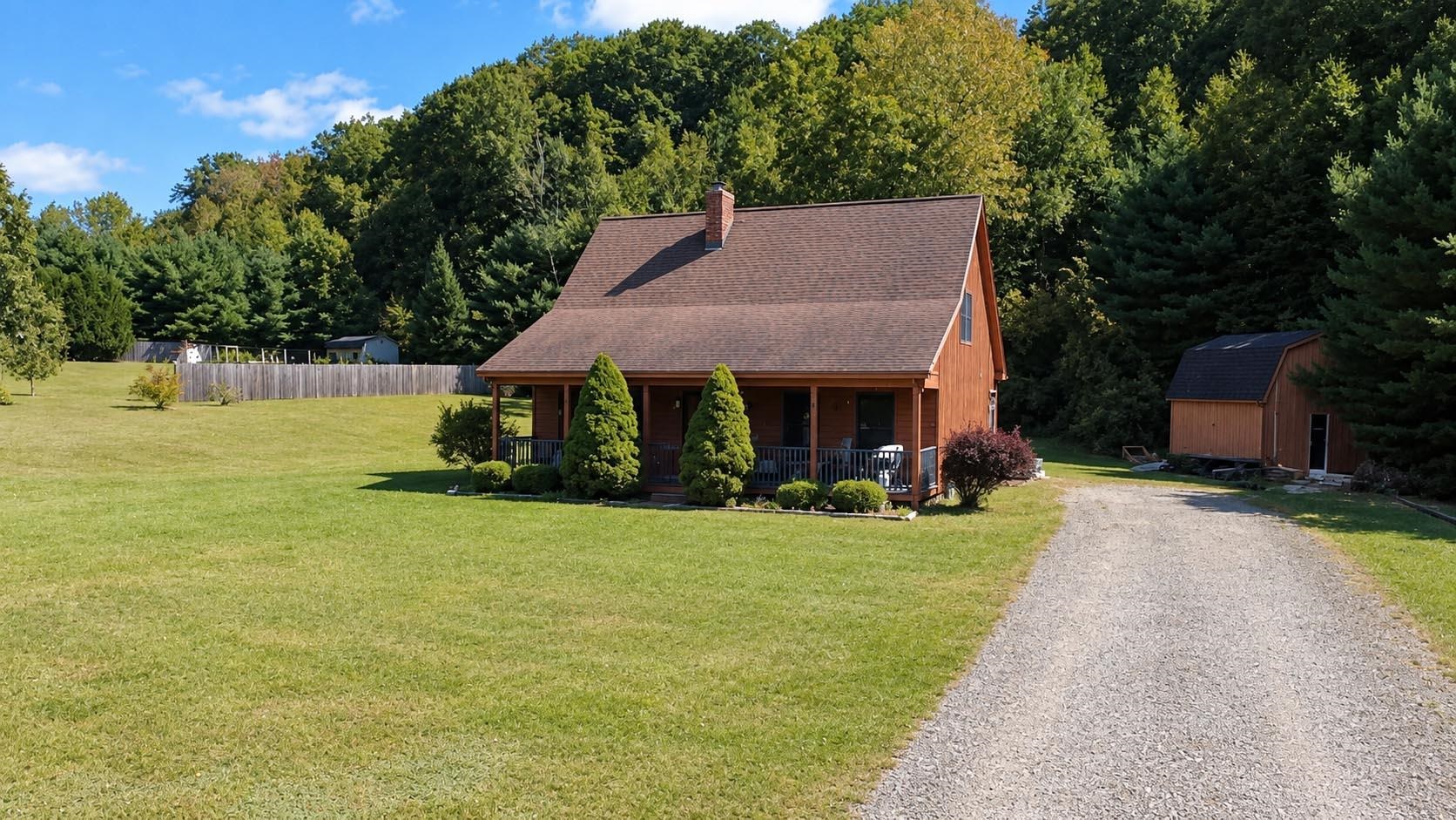 249 Pine Hollow Road Property Photo 2