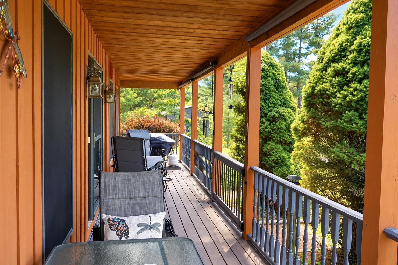 249 Pine Hollow Road Property Photo 3