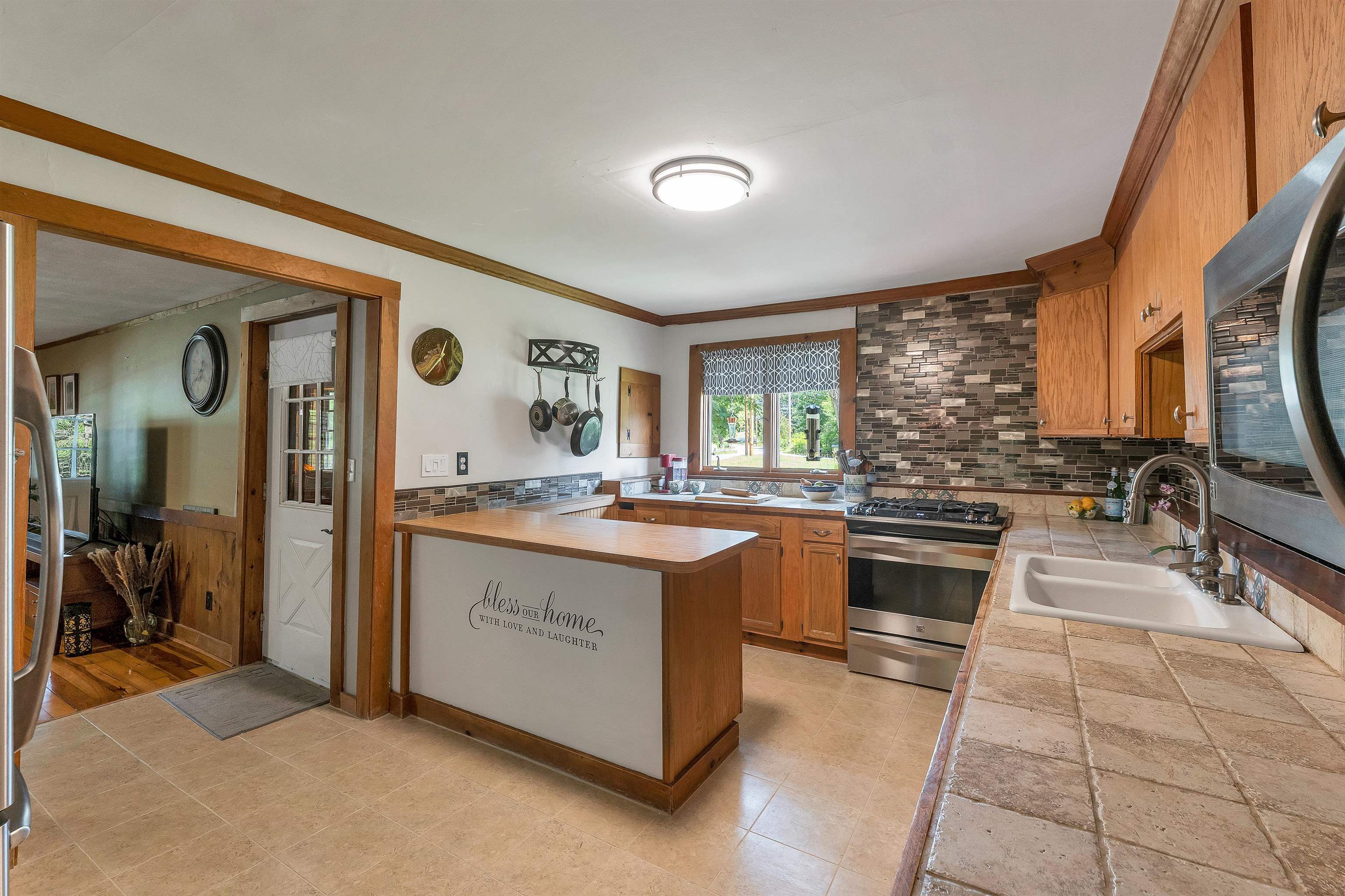 49 River Road Property Photo 11