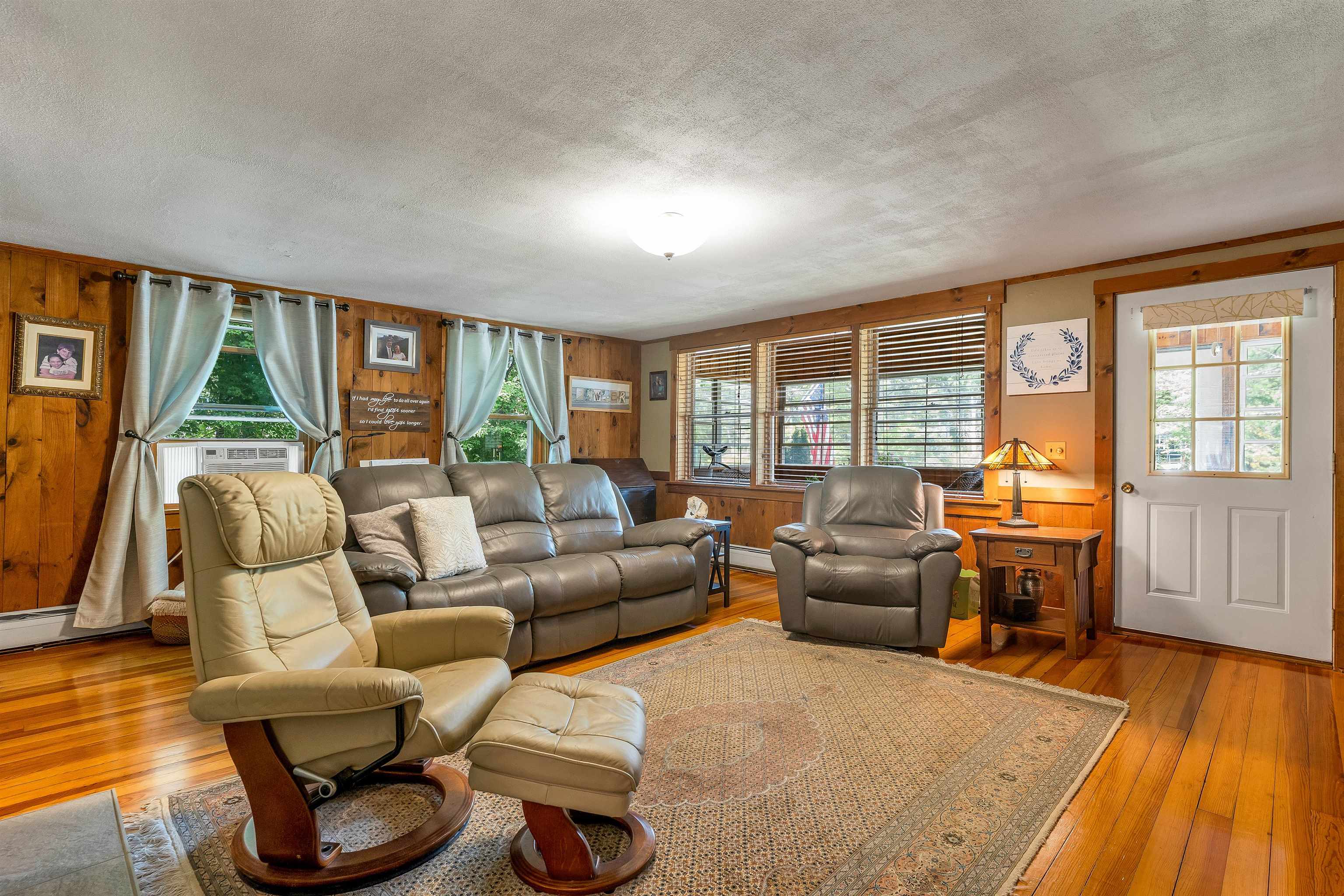 49 River Road Property Photo 36