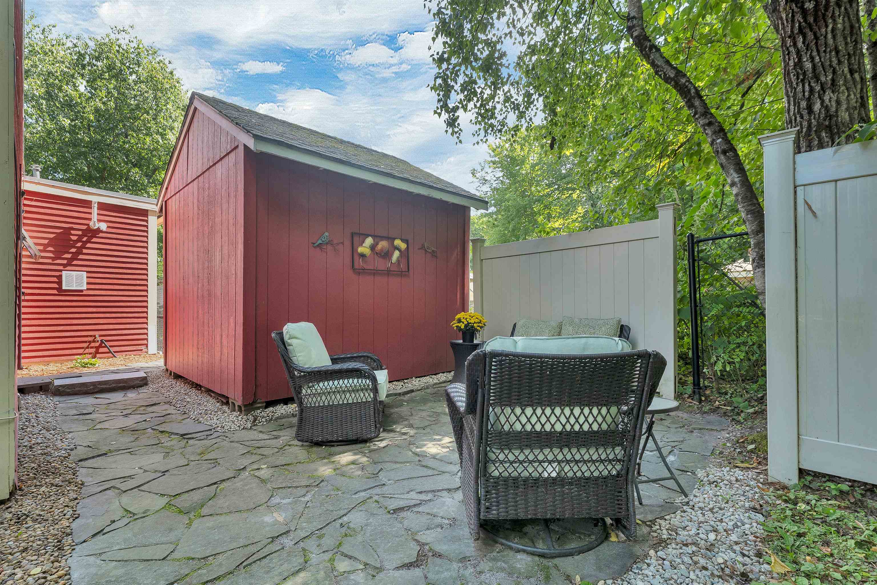 49 River Road Property Photo 45
