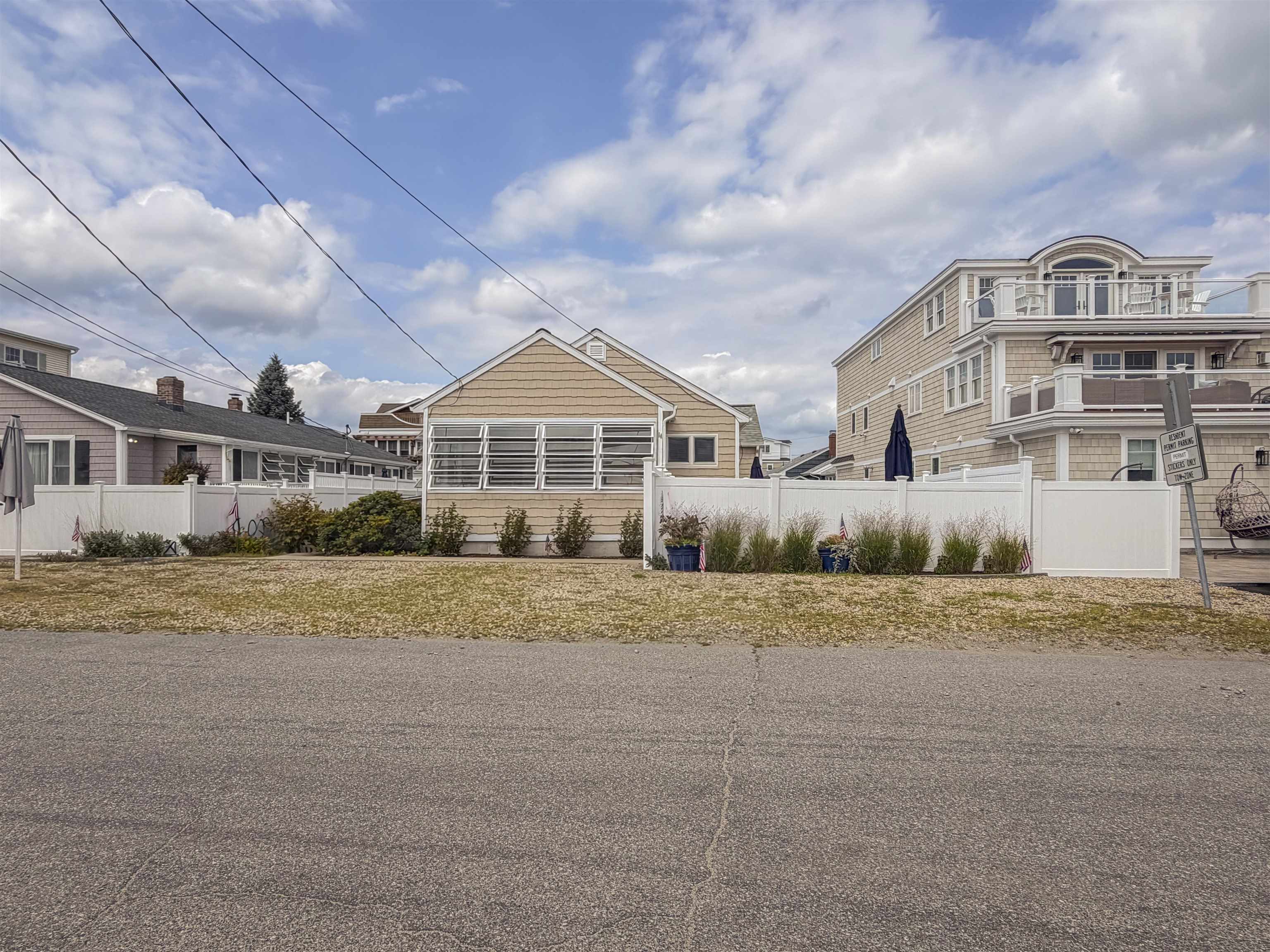 14 Lawrence Street Property Photo 2