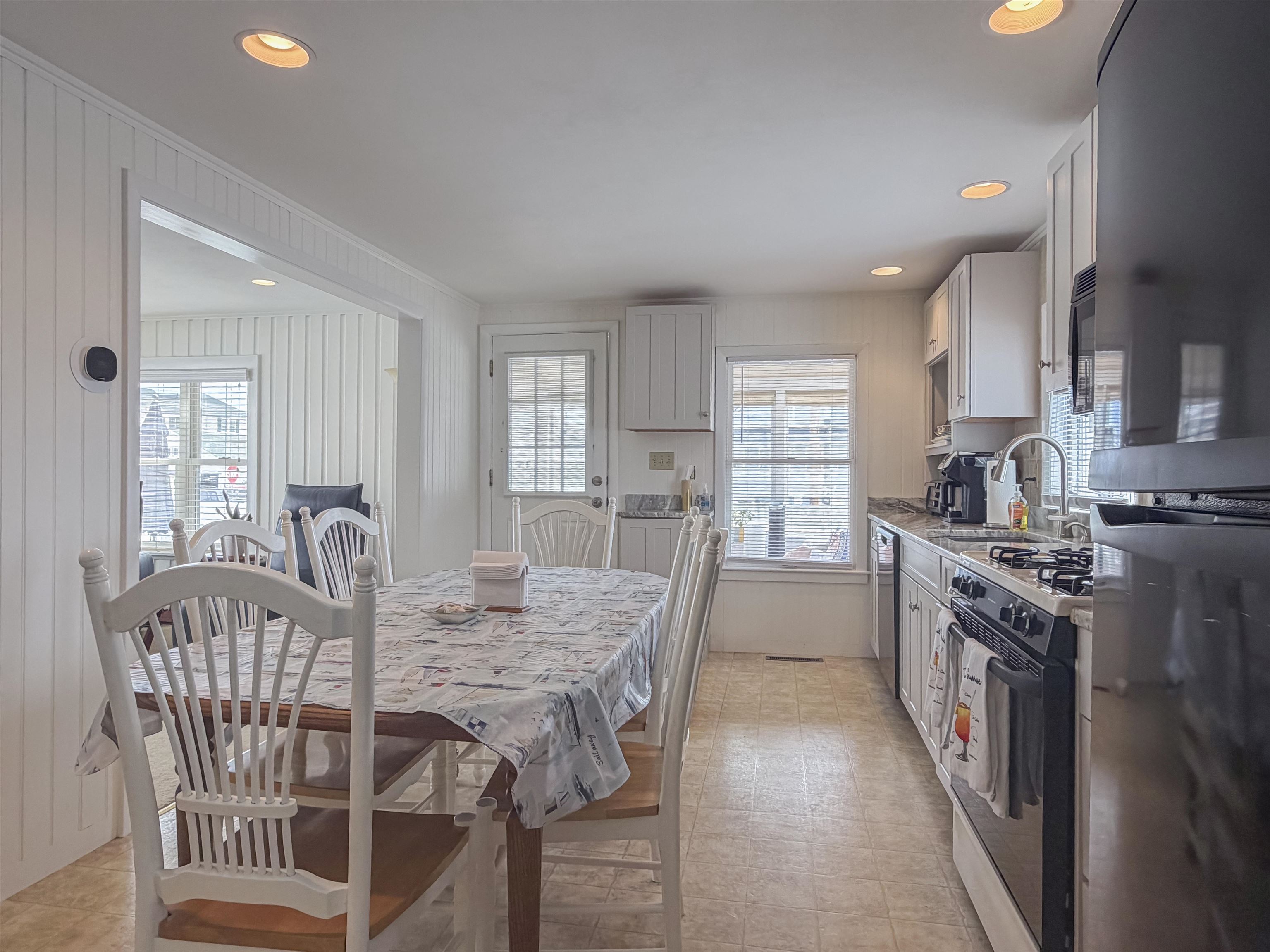 14 Lawrence Street Property Photo 6