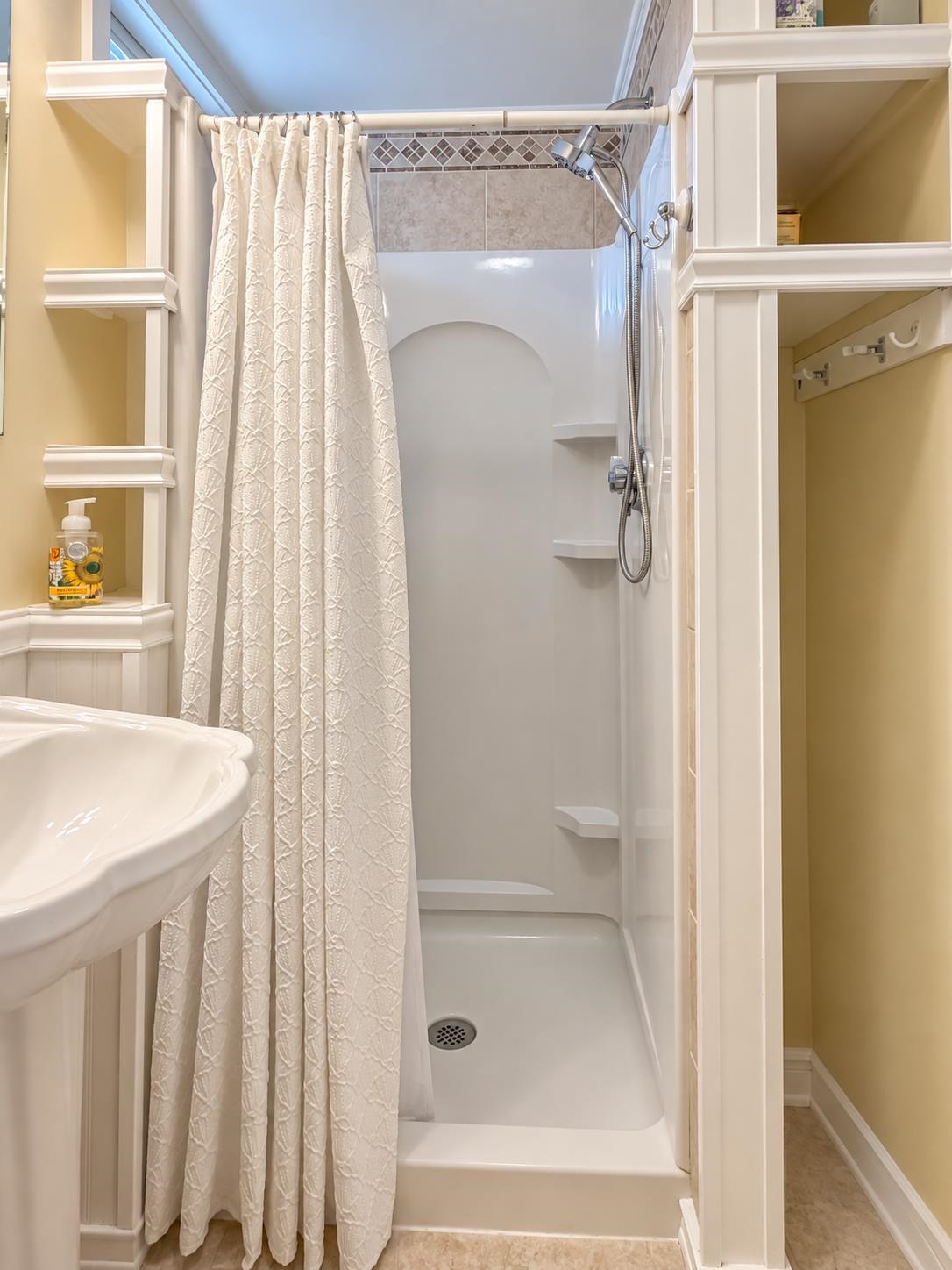 14 Lawrence Street Property Photo 19