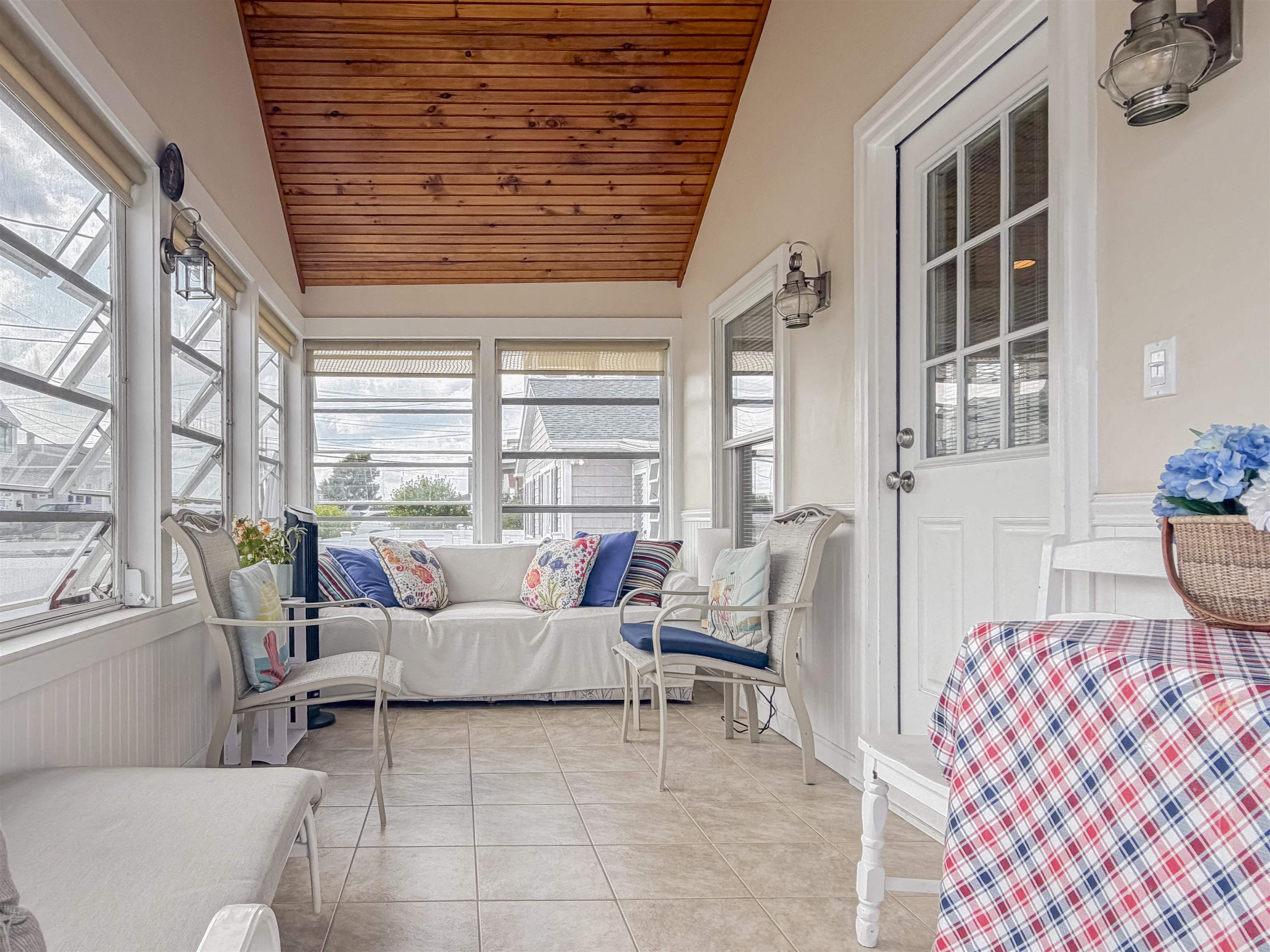 14 Lawrence Street Property Photo 22