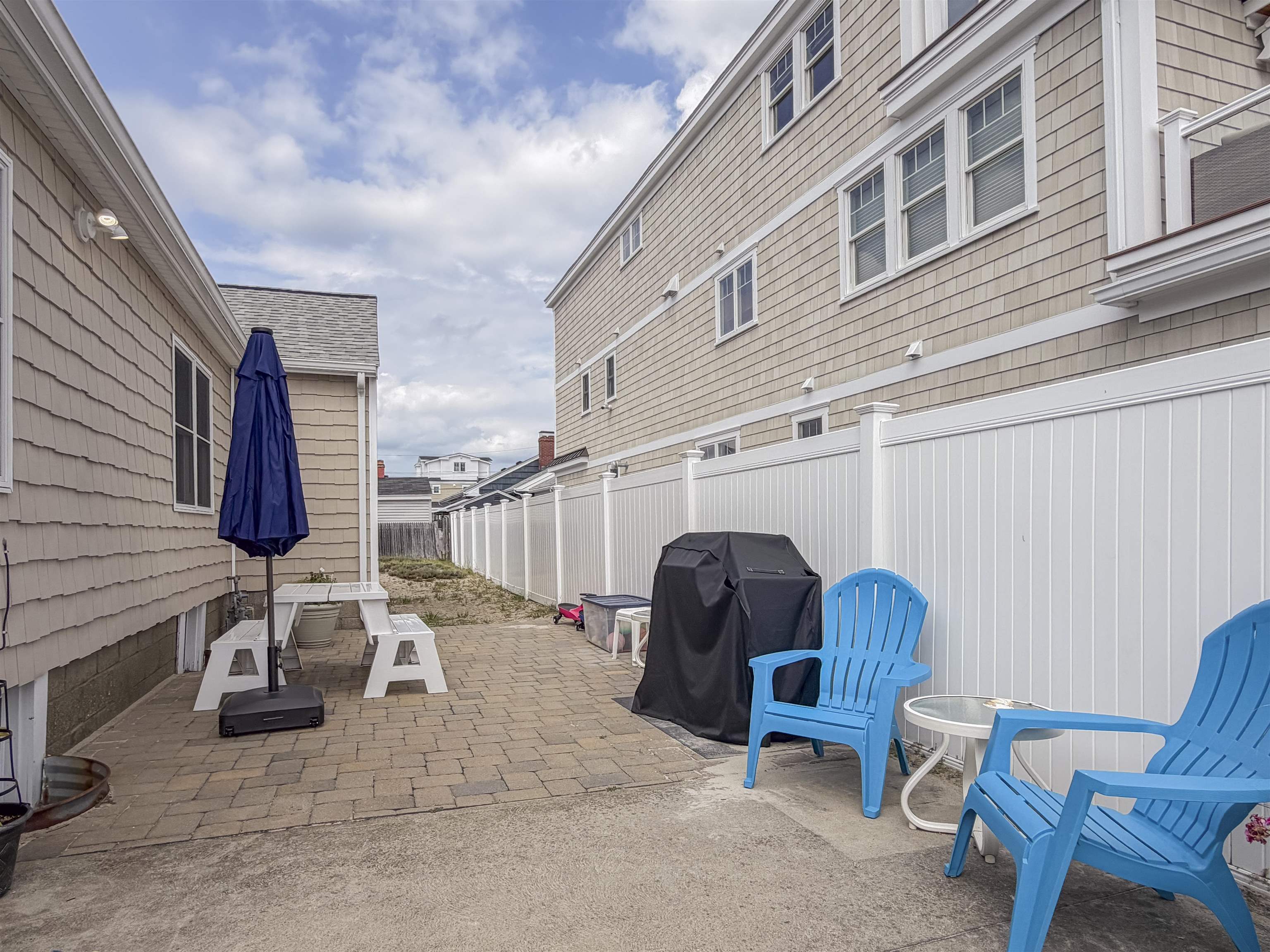14 Lawrence Street Property Photo 23
