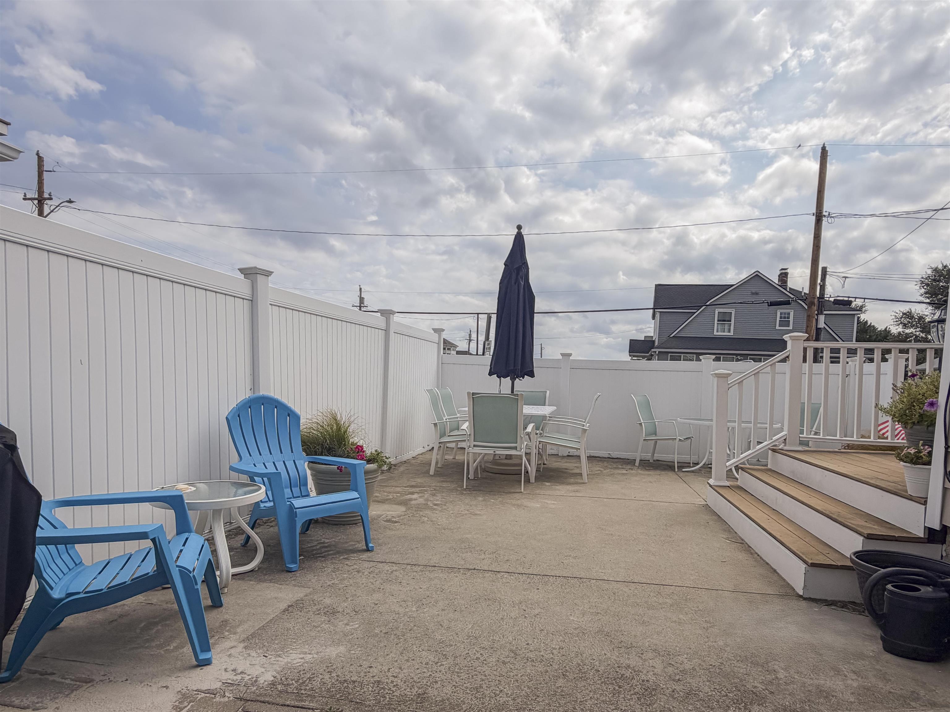 14 Lawrence Street Property Photo 24