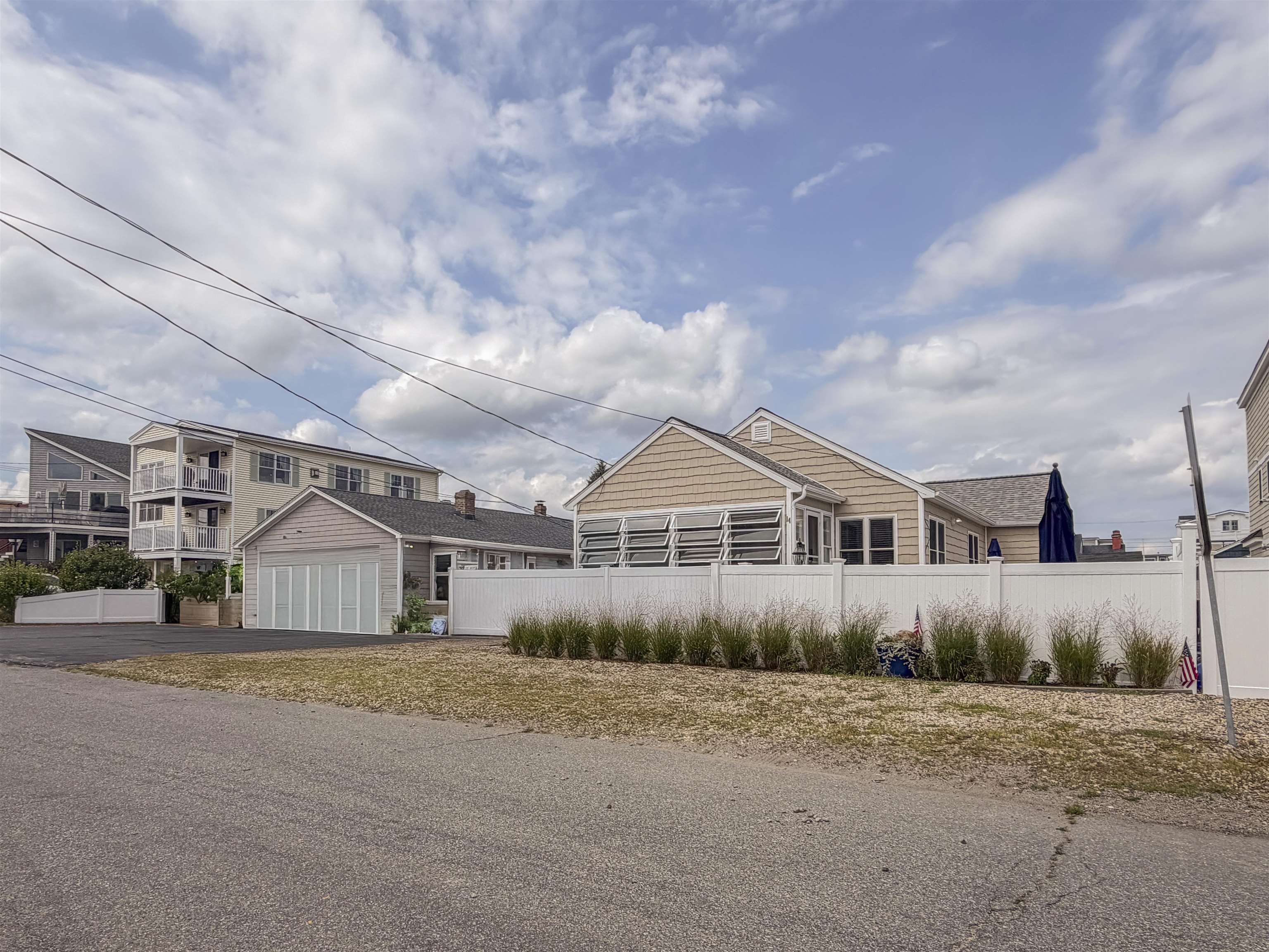 14 Lawrence Street Property Photo 27