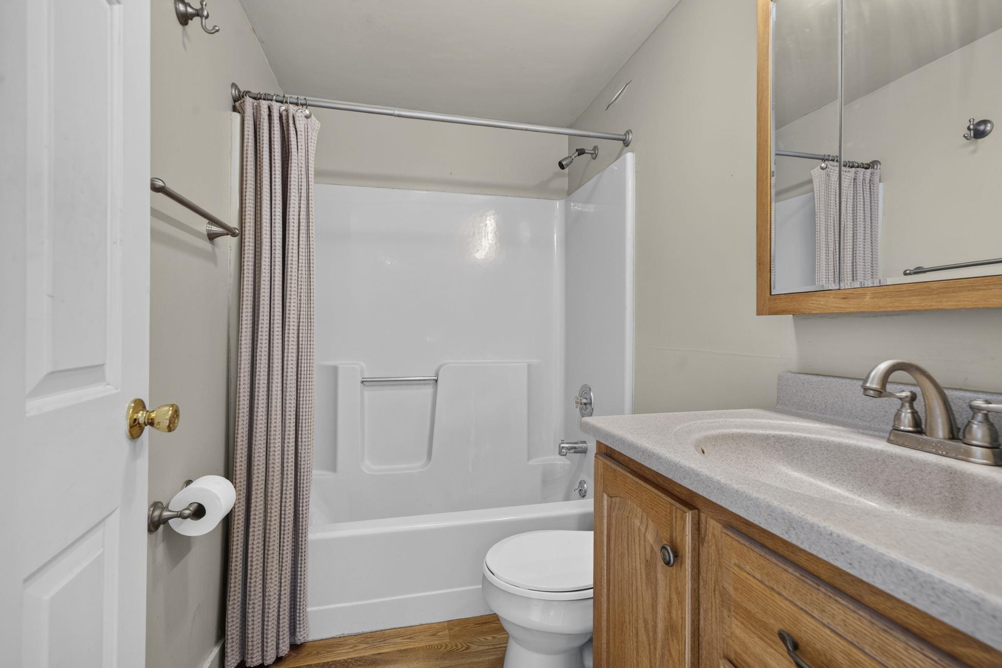 470 Silver Street Property Photo 17
