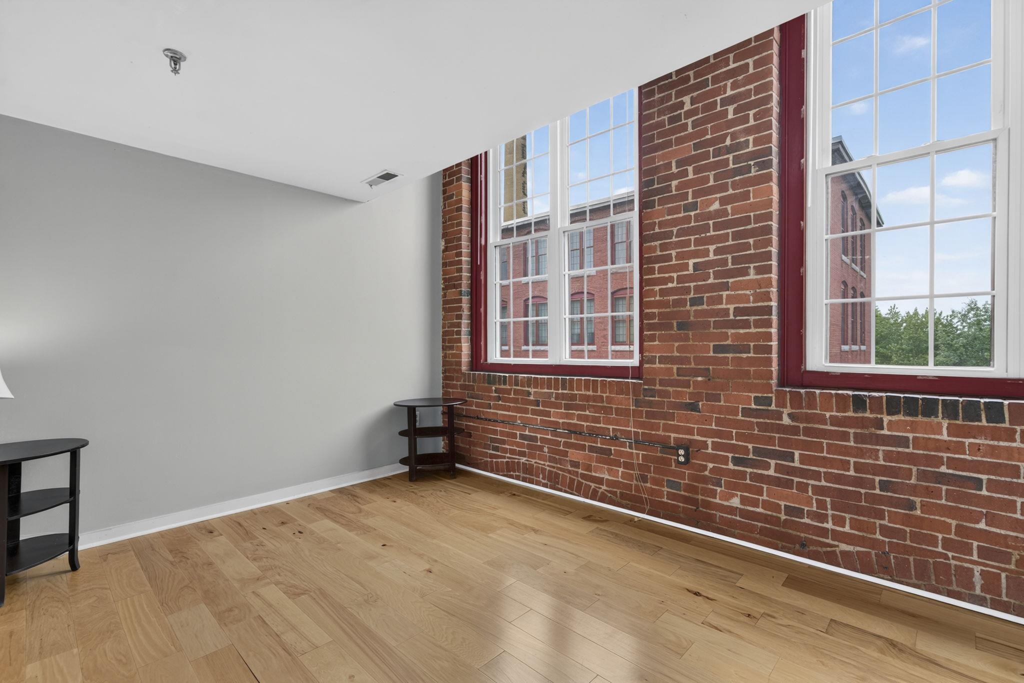 470 Silver Street Property Photo 18