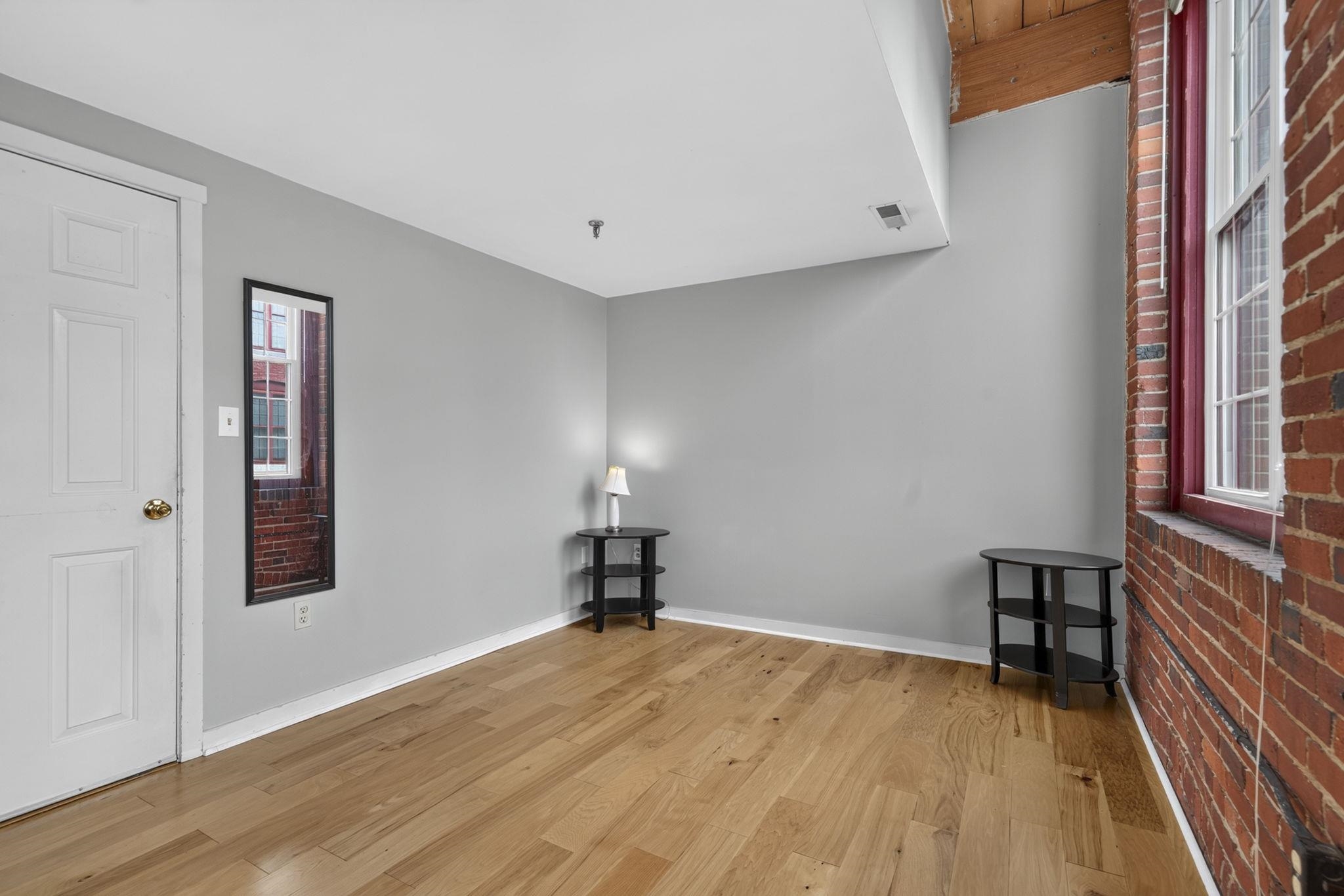 470 Silver Street Property Photo 19