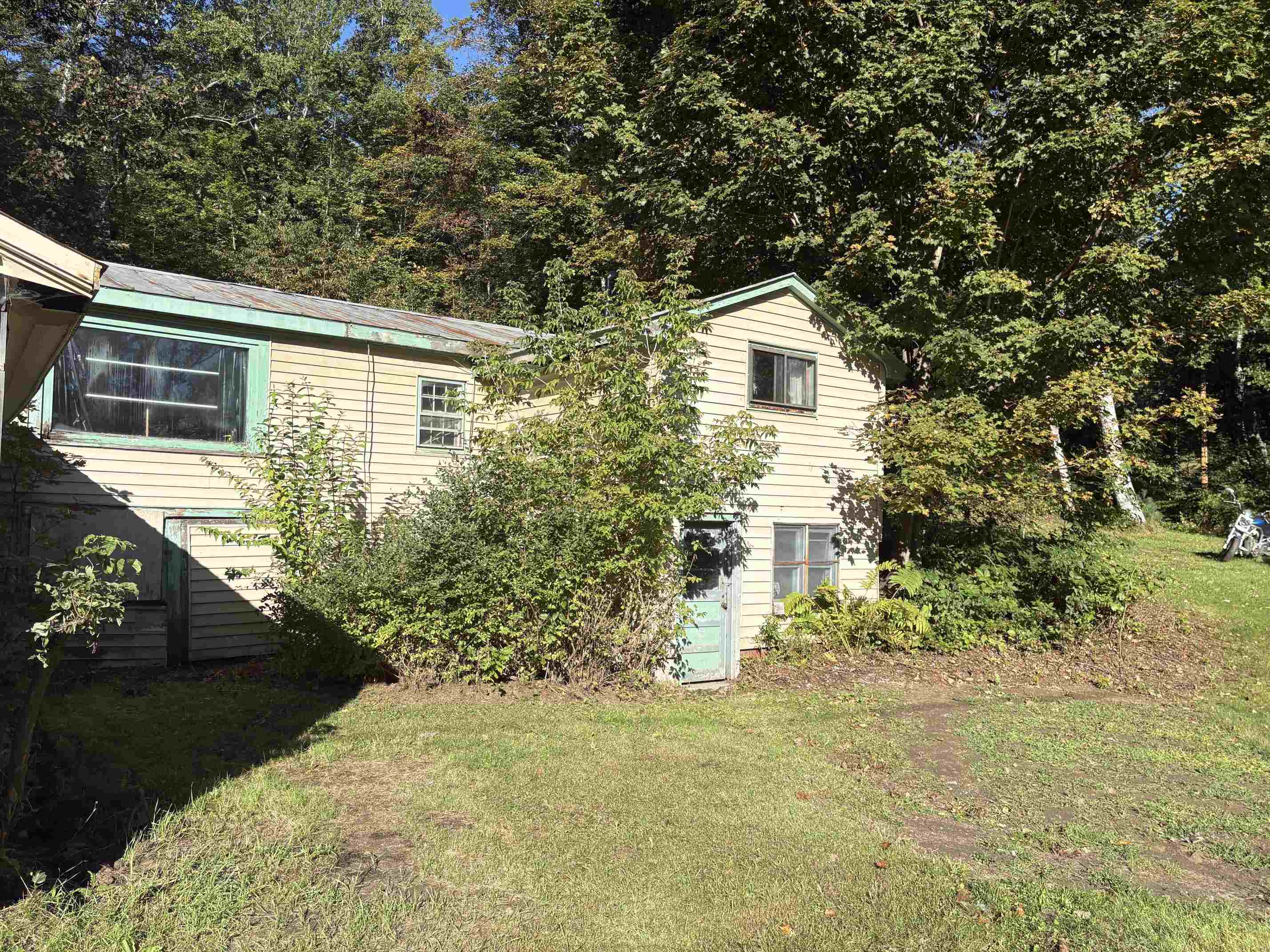 253 Quechee Road Property Photo 1